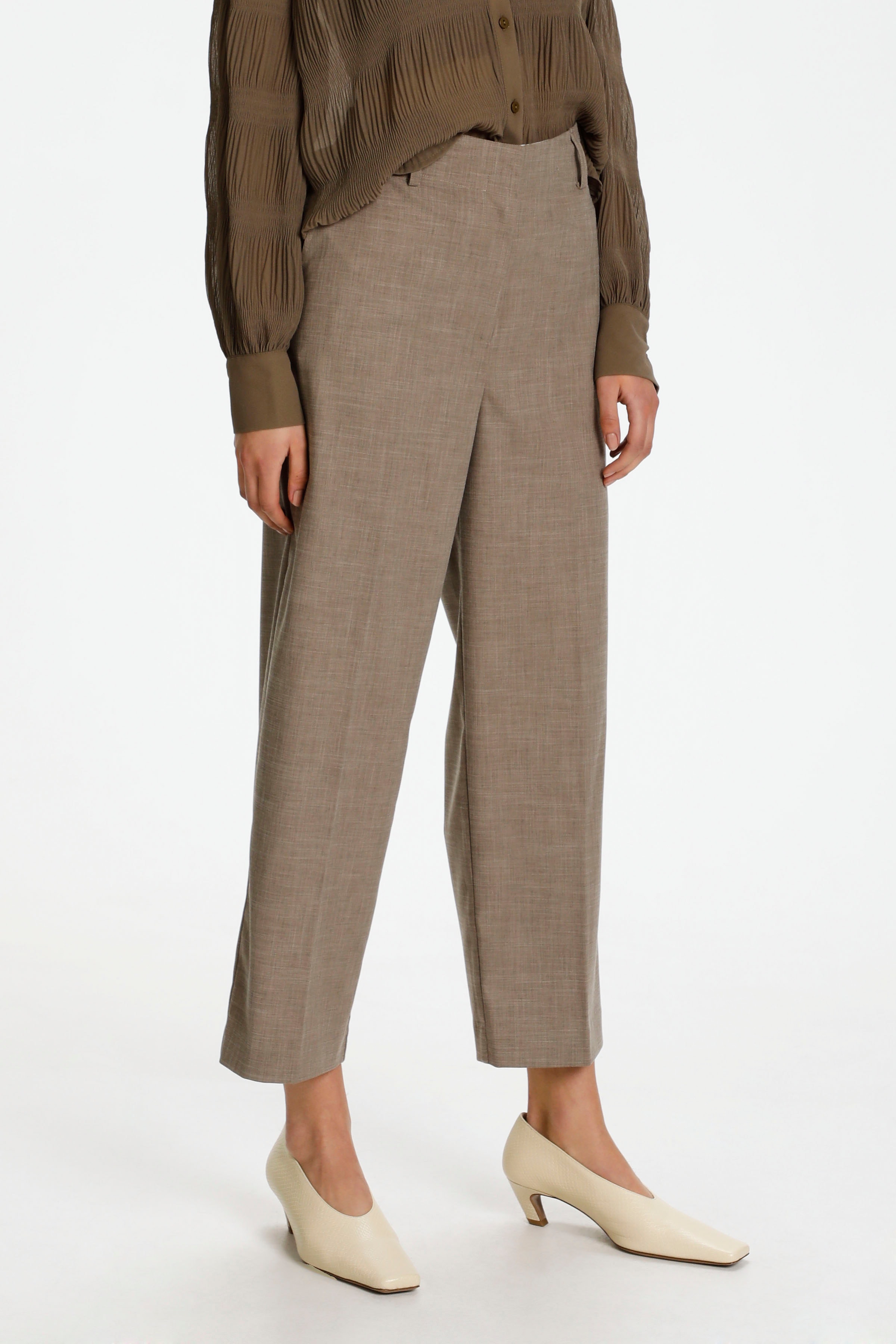 SLNavya Ozark Suiting Pants LOOKBOOK FRONT 30405536-190809