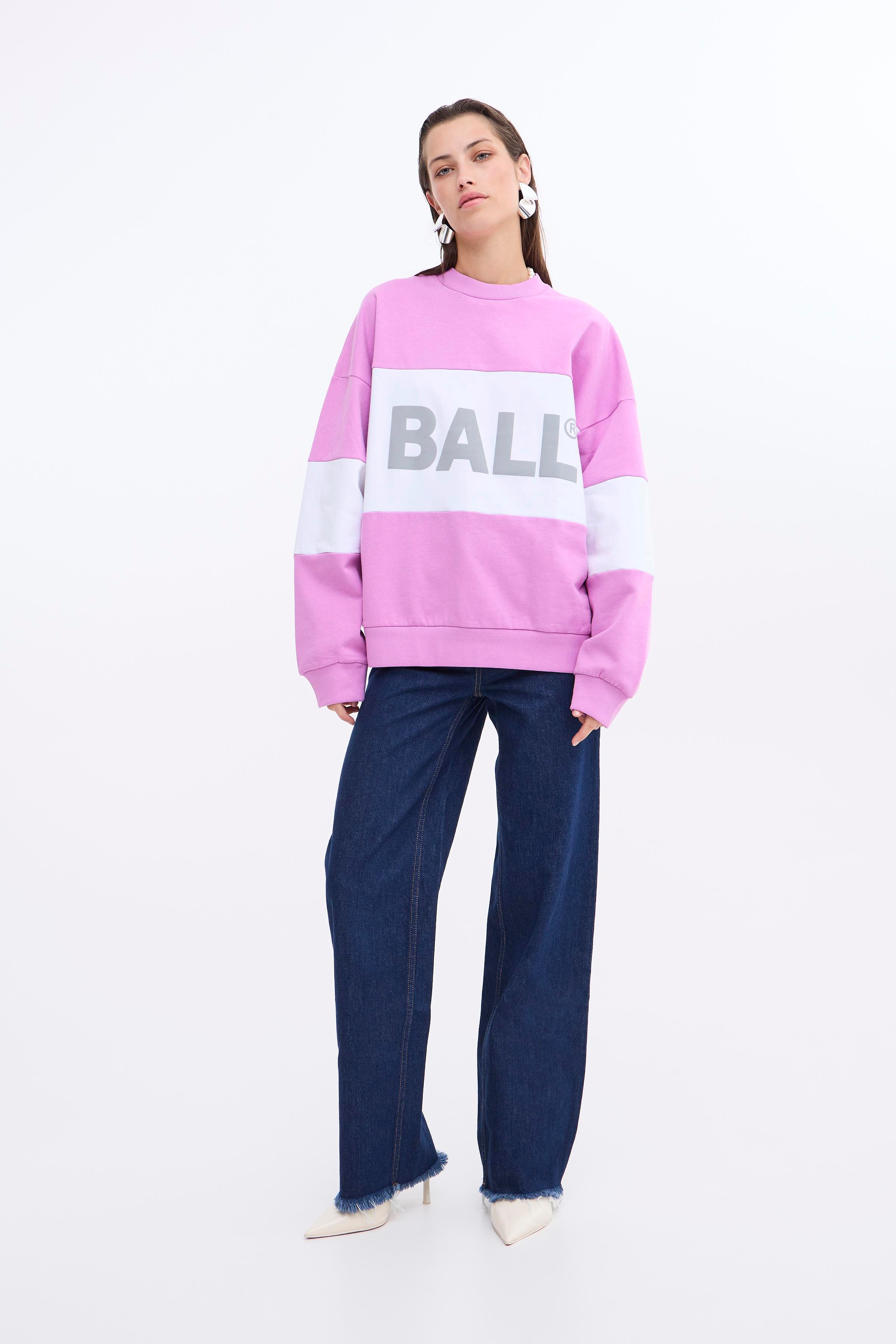 BALL LOGO CREW NECK LOOKBOOK FRONT 50405221-B1018
