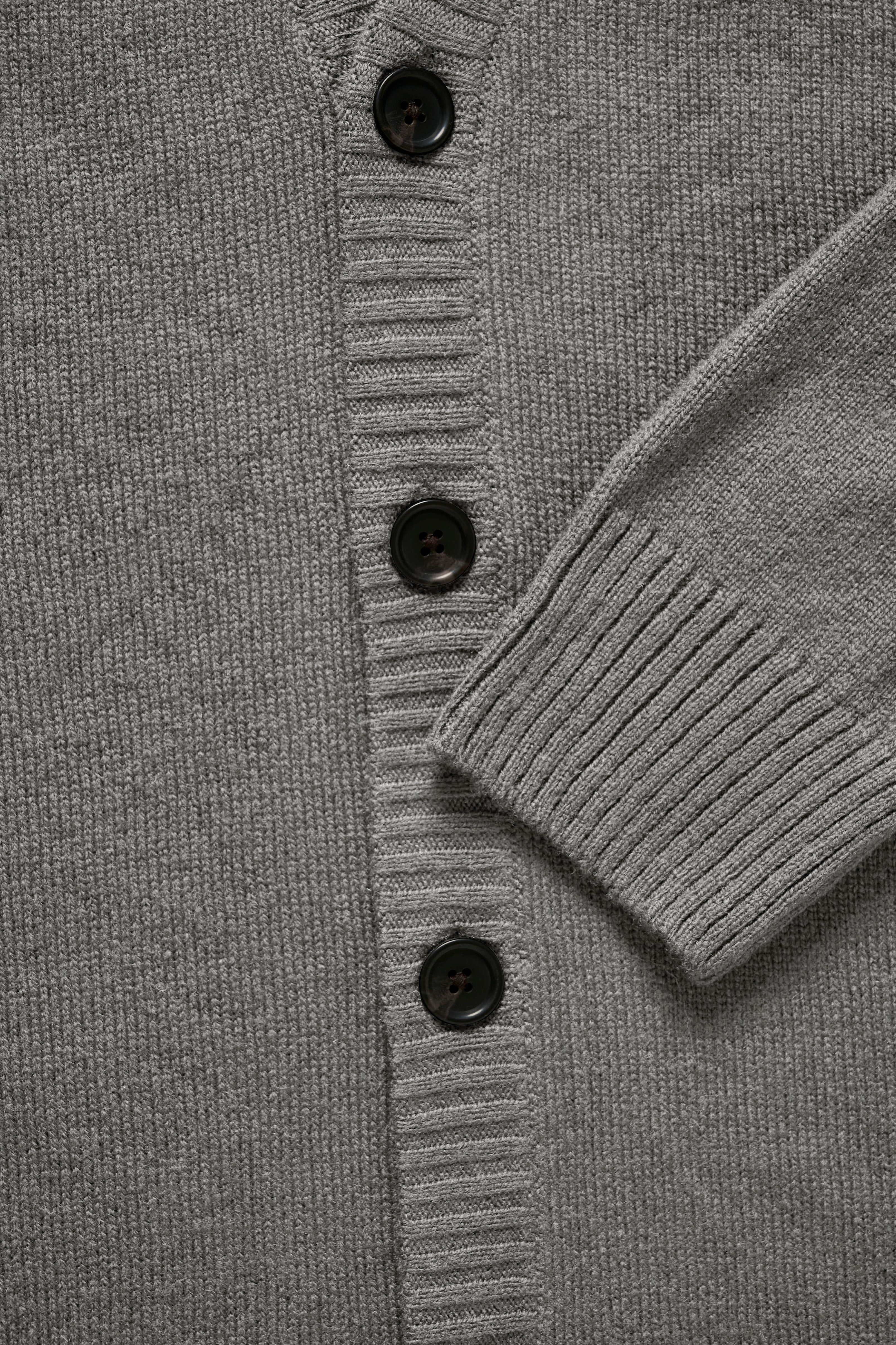 MAalpin Cardigan PACK DETAIL 30208827-300271