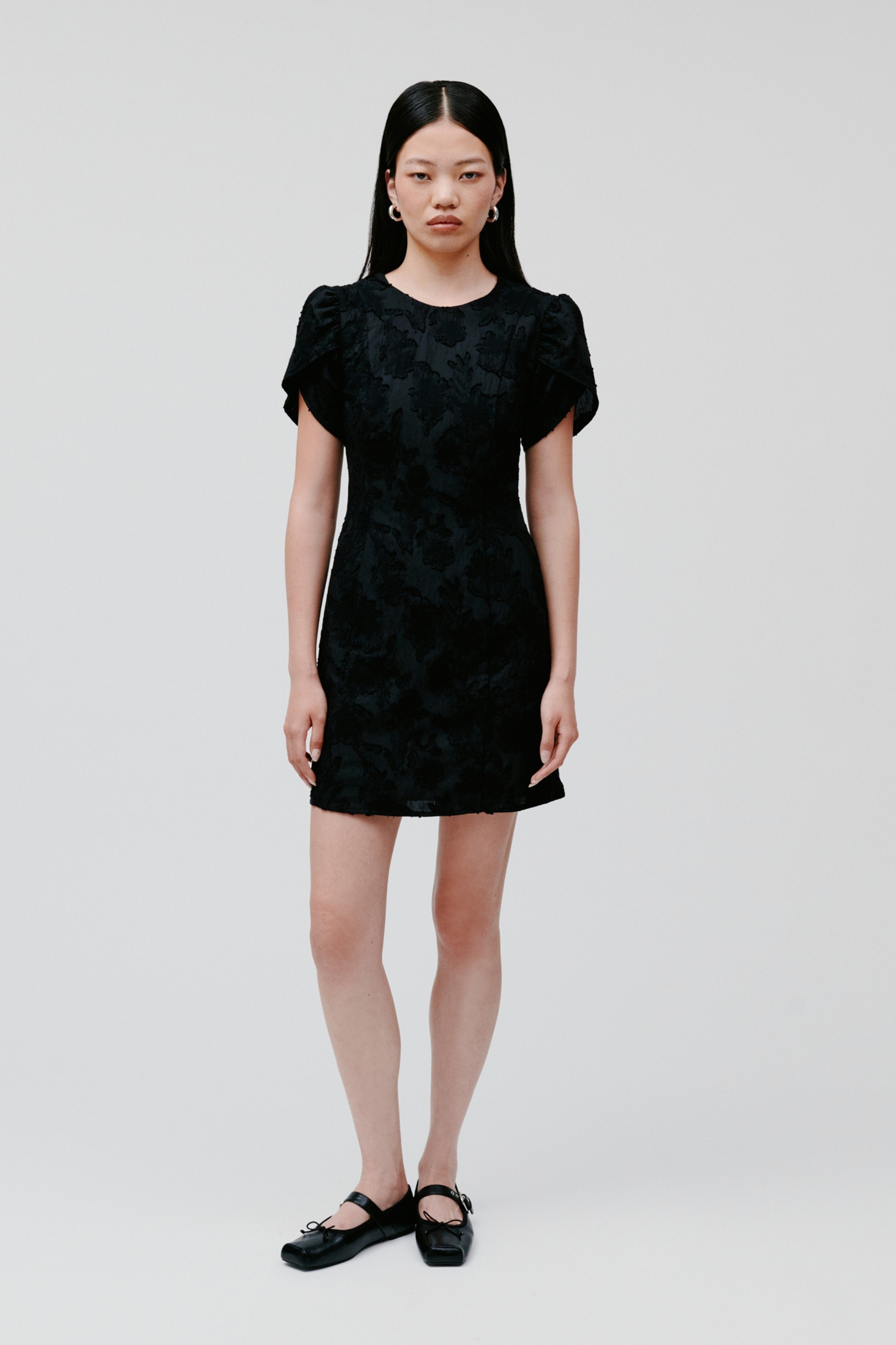 NERISSA Kjole LOOKBOOK FRONT 30600664-BK999