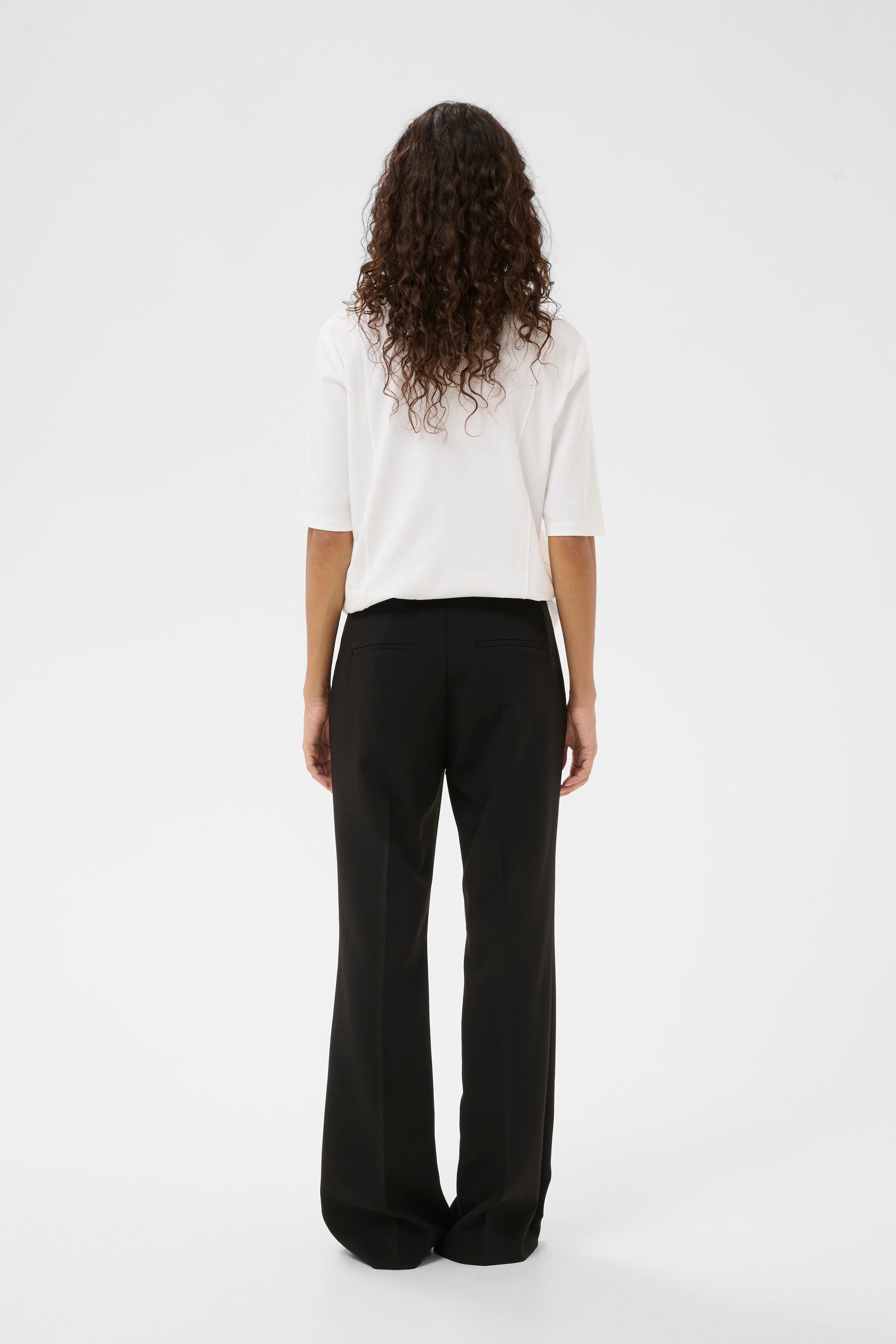 BryelleIW Hose LOOKBOOK BACK 30110992-194008