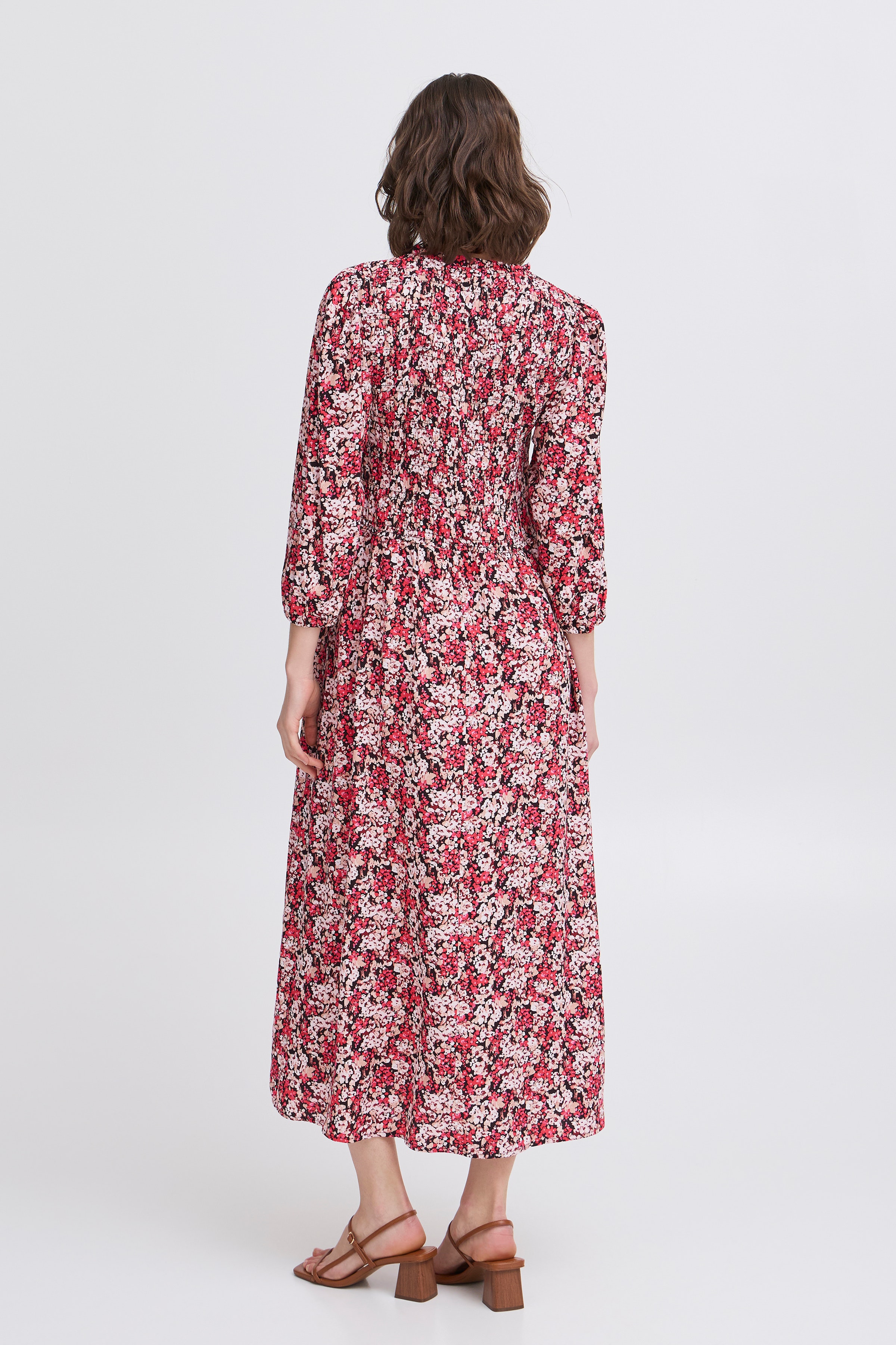 FRLALU Kjole LOOKBOOK BACK 20613512-204403