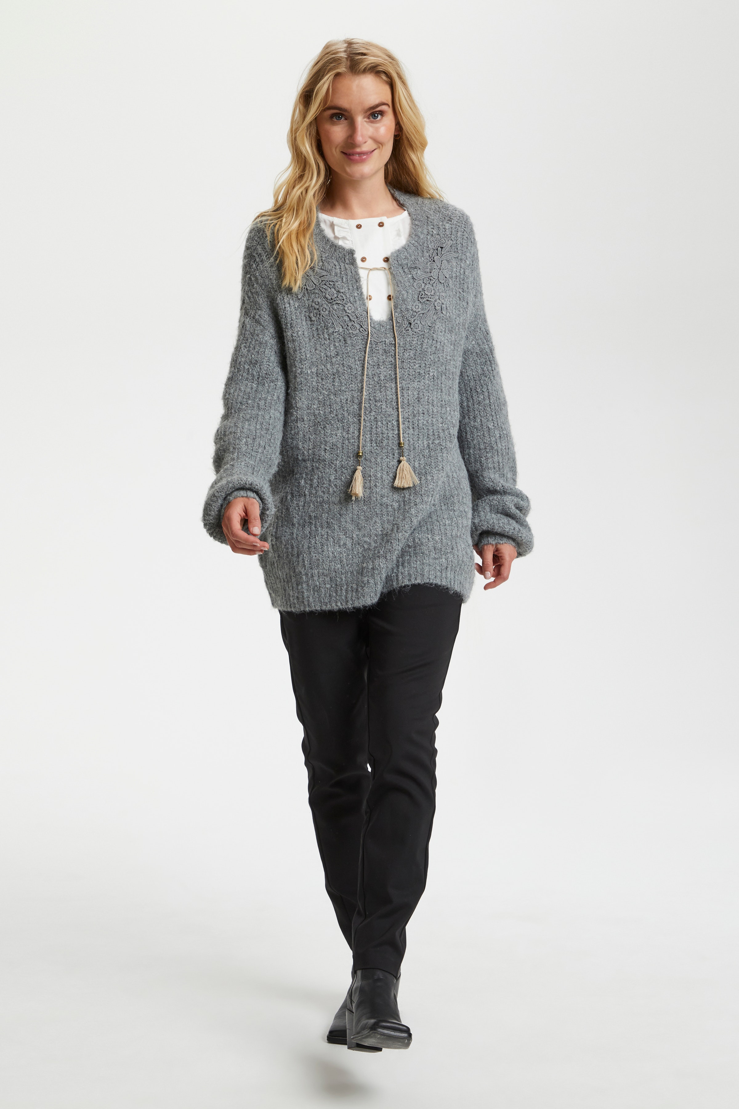 CRMiranda Stickad pullover LOOKBOOK FRONT 10608624-100391