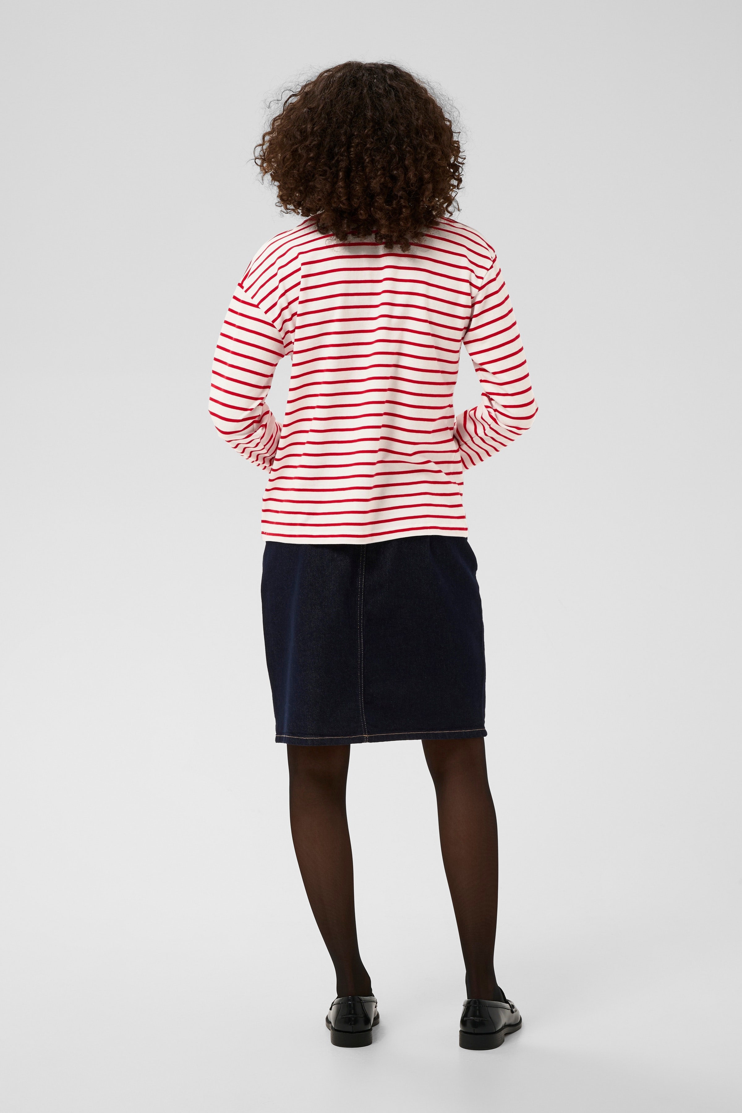 KAcara T-shirt LOOKBOOK BACK 10511914-109615