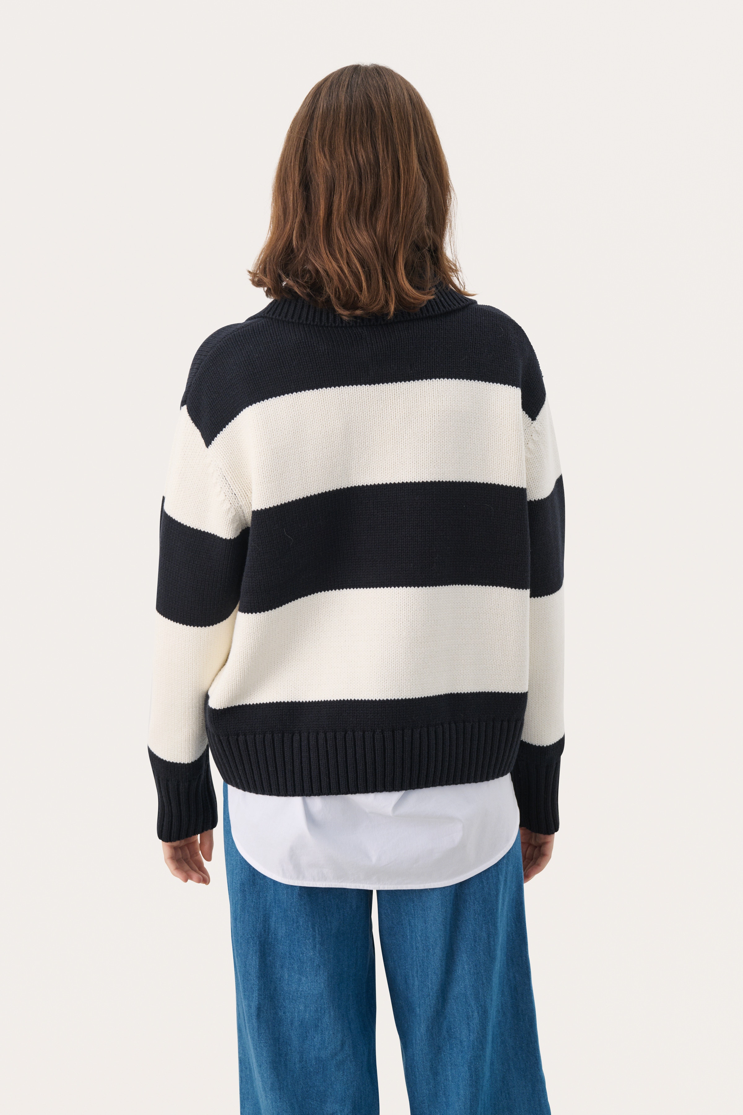 ElindaPW Knitted sweater LOOKBOOK BACK 30308436-303638