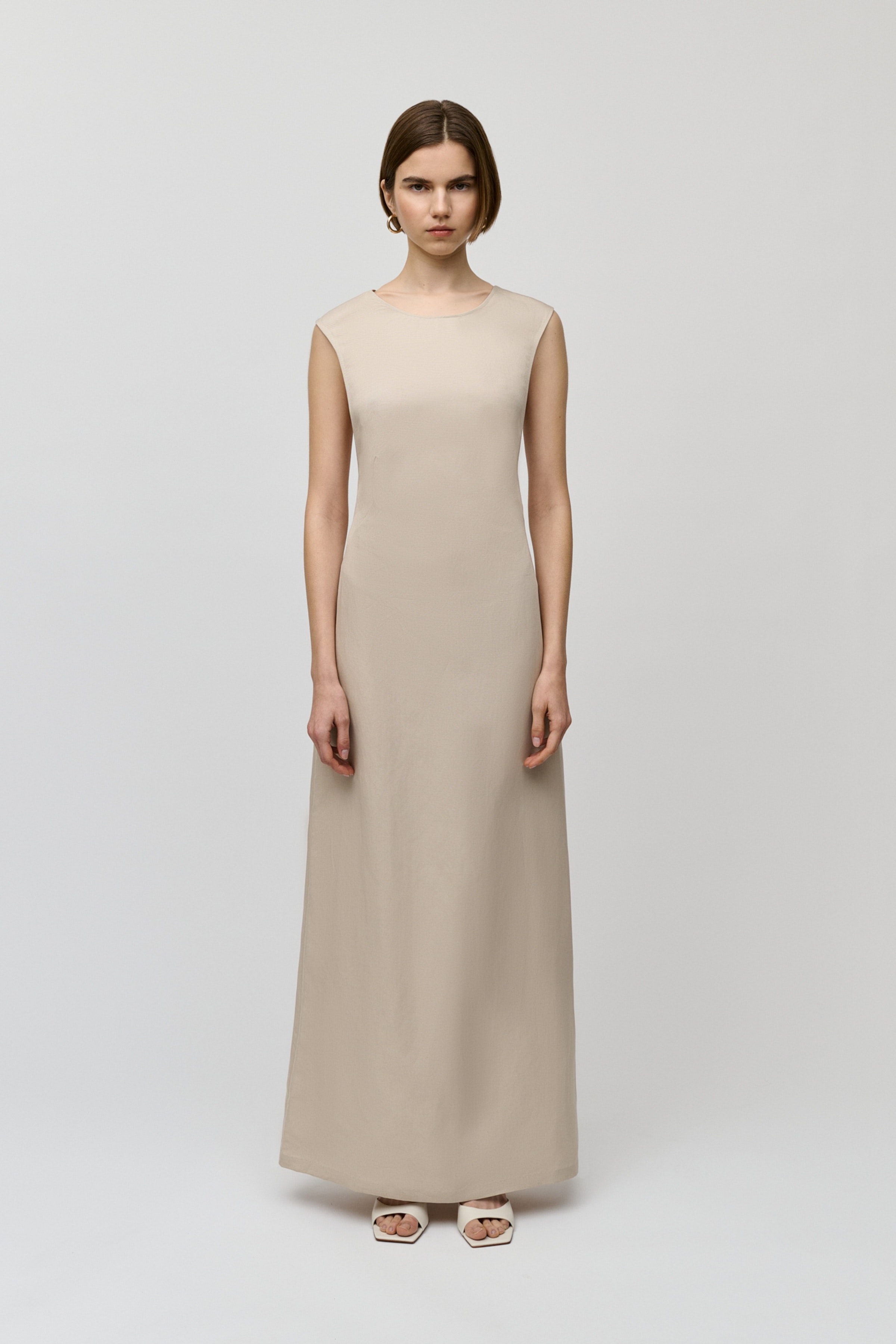 NADEAN Kjole LOOKBOOK FRONT 30700025-BE396