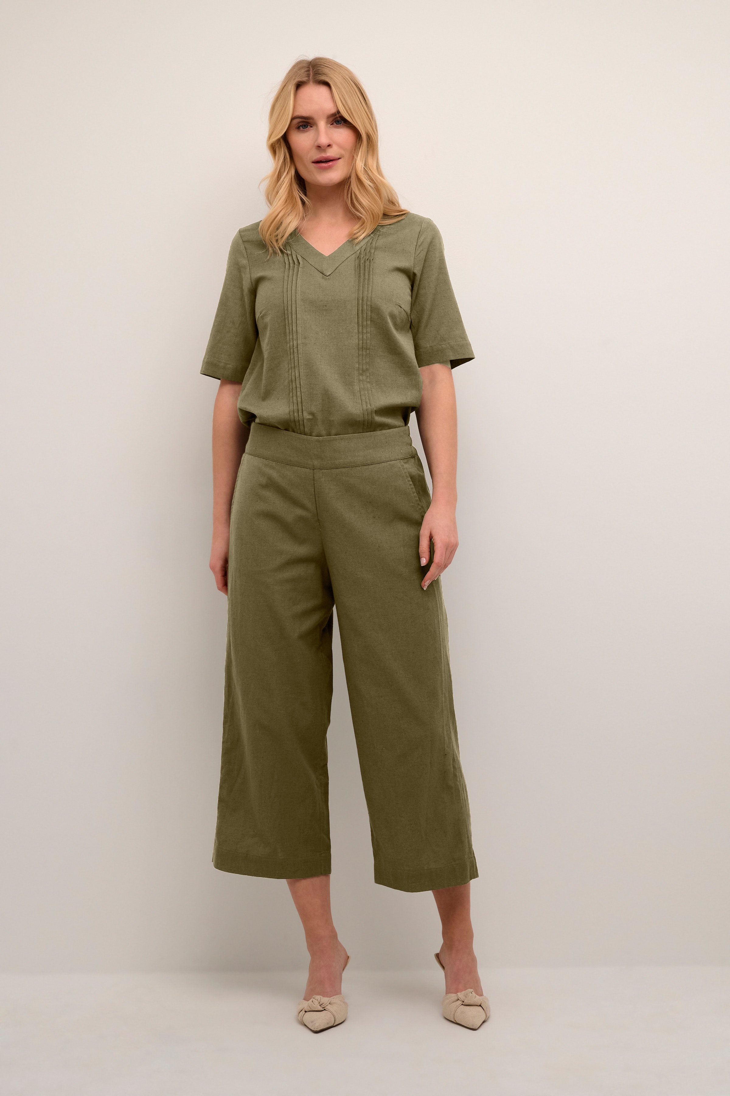 BPkia Trousers LOOKBOOK FRONT 10590416-180521B