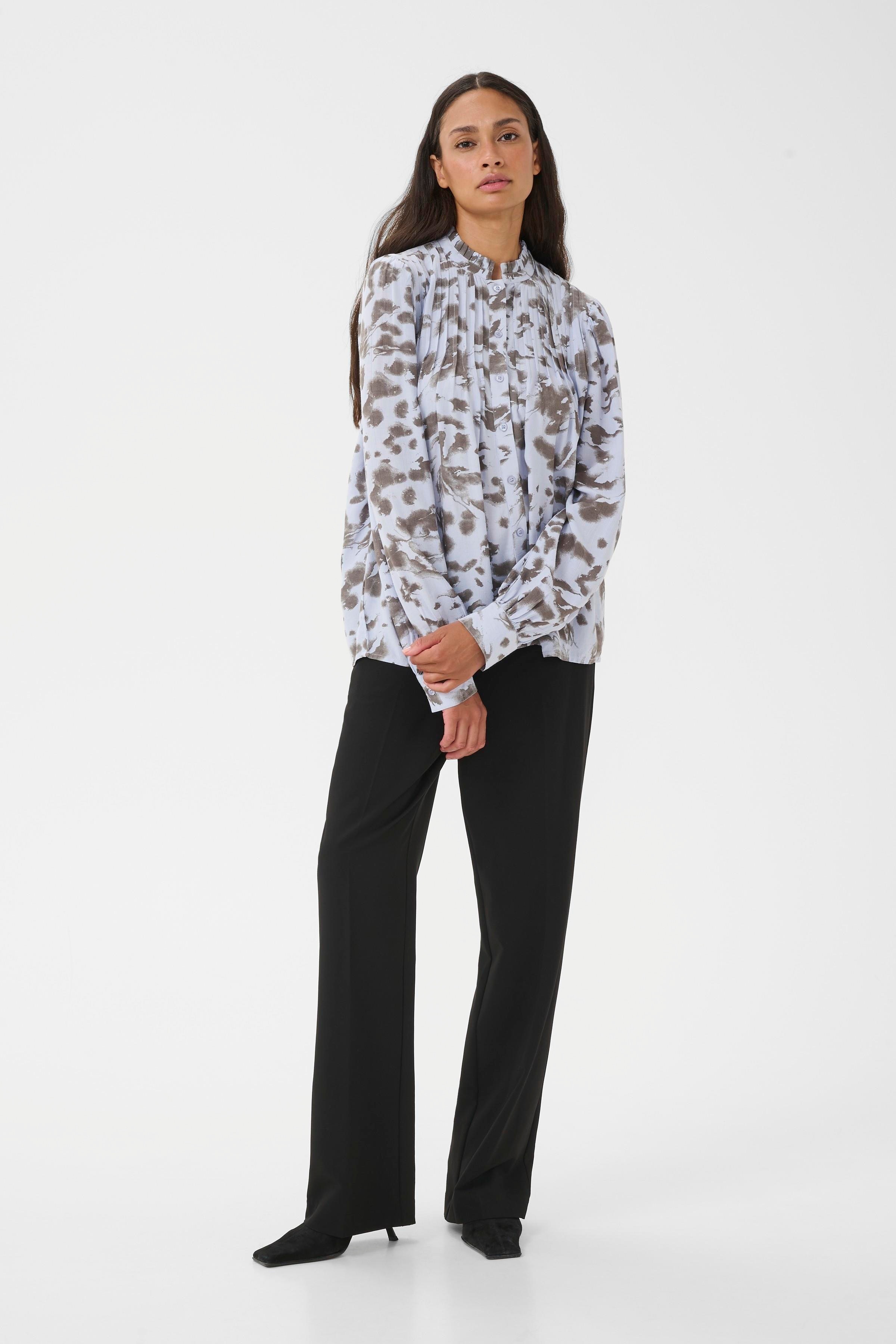 KBXyla Hemd LOOKBOOK FRONT 10105779-108908