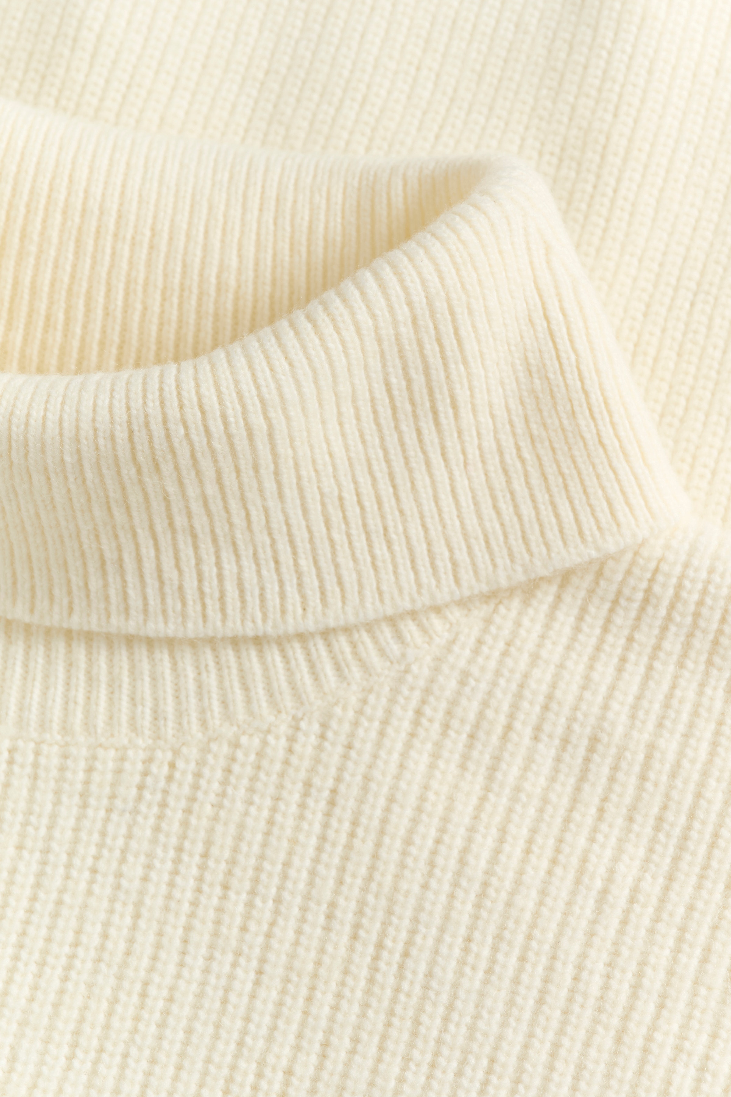 MadisonKB Pullover PACK DETAIL 10104791-110103