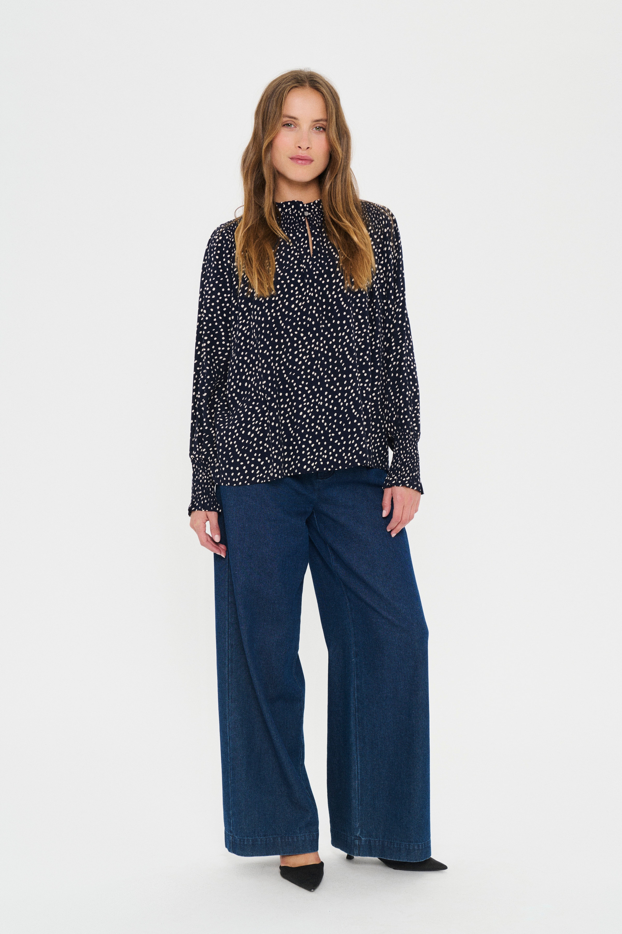 MalikaSZ Blus LOOKBOOK FRONT 30514405-304495