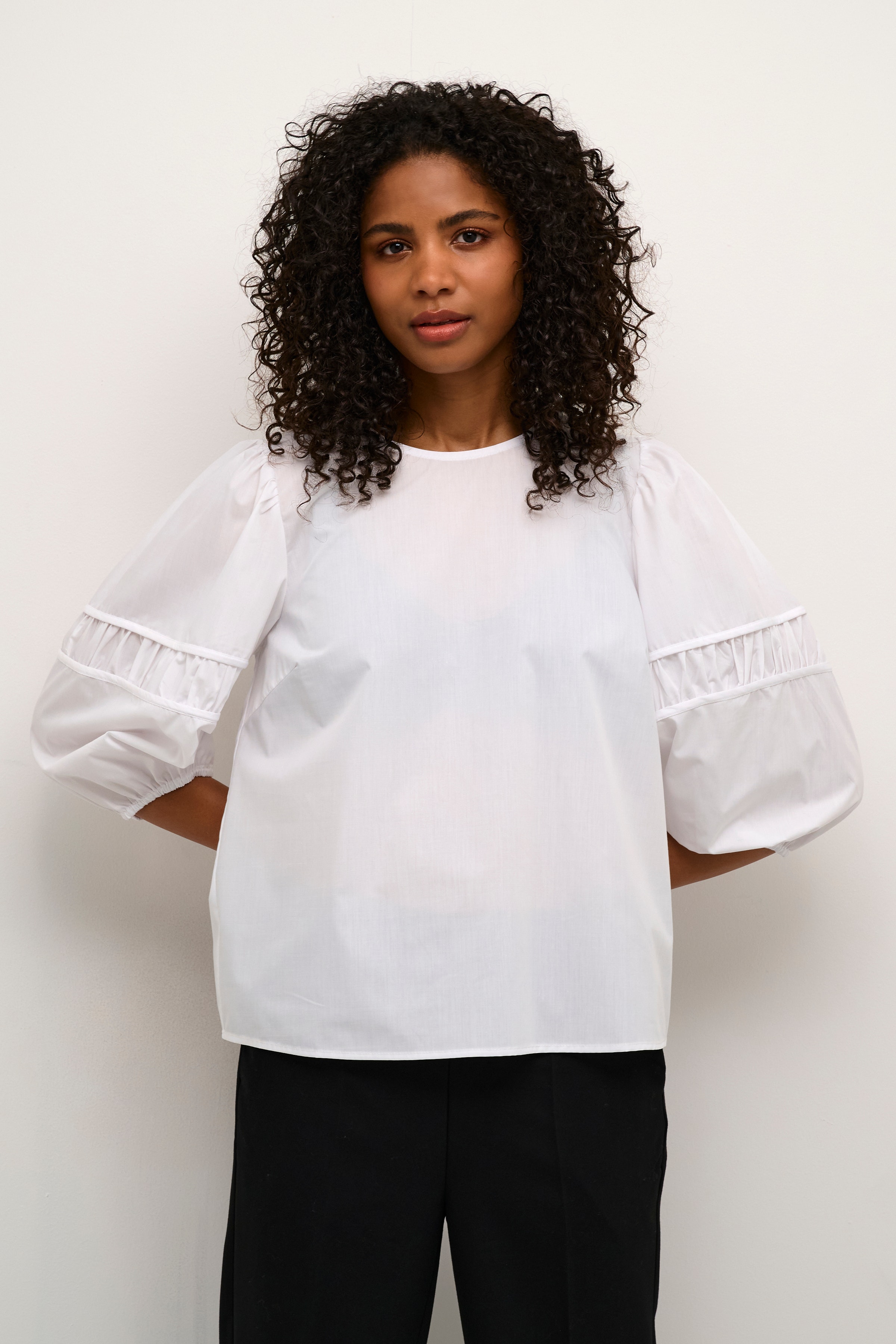 KAemma Bluse LOOKBOOK FRONT 10509425-110601