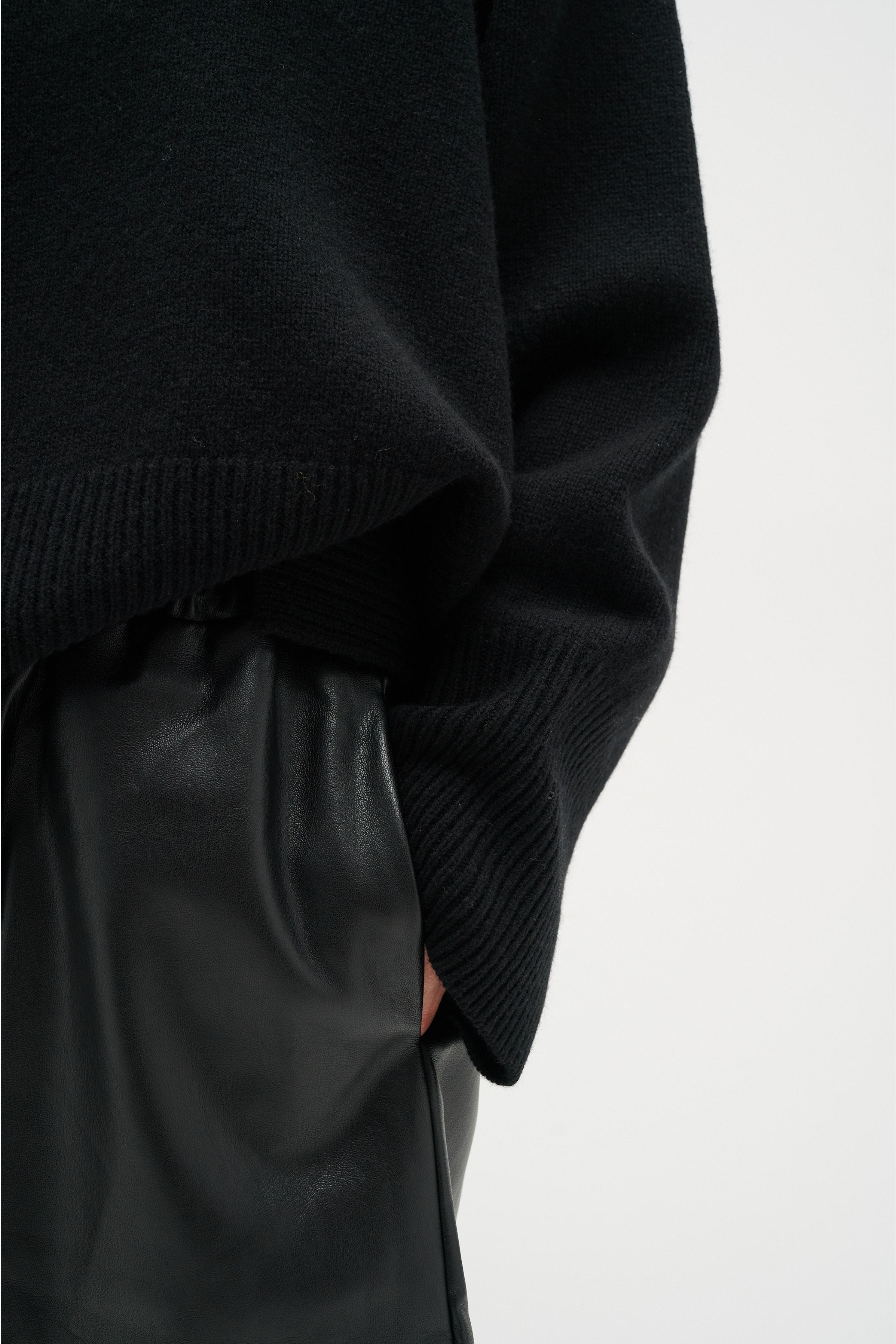 OEIW Byxor LOOKBOOK DETAIL 30108250-194008