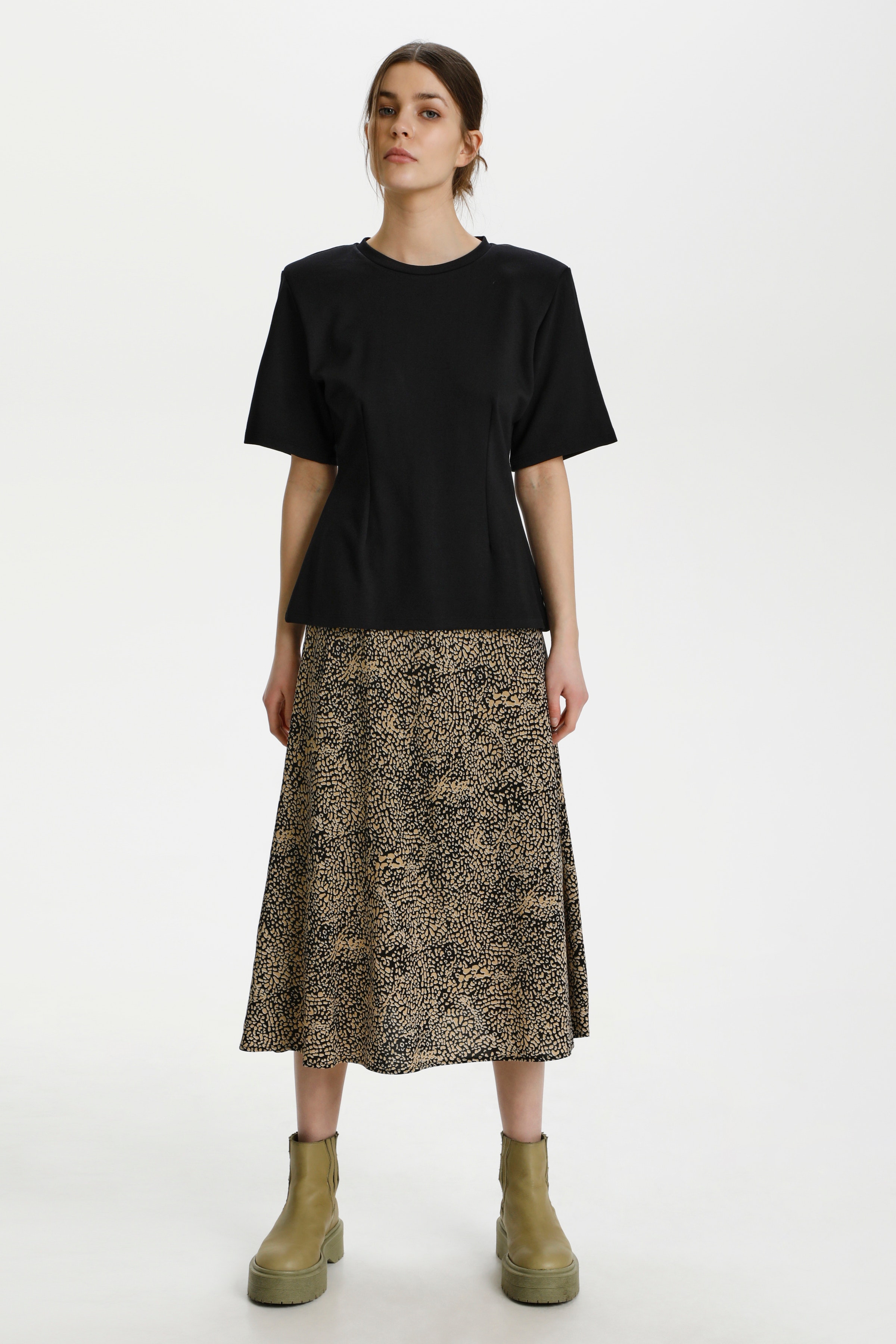AnkaGZ T-shirt LOOKBOOK FRONT 10905369-100017