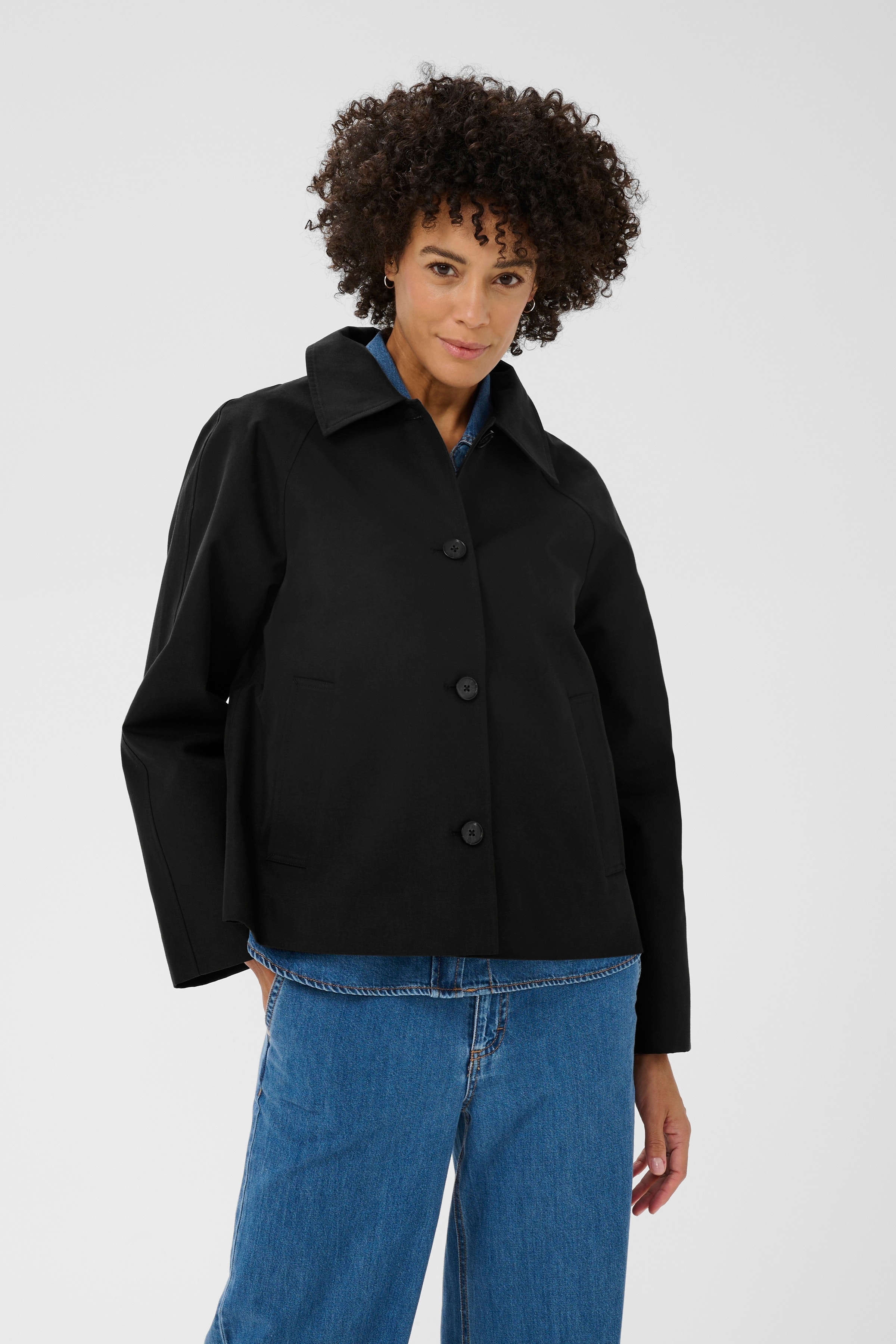 AlinnaPW Outerwear LOOKBOOK FRONT 30310600-194008