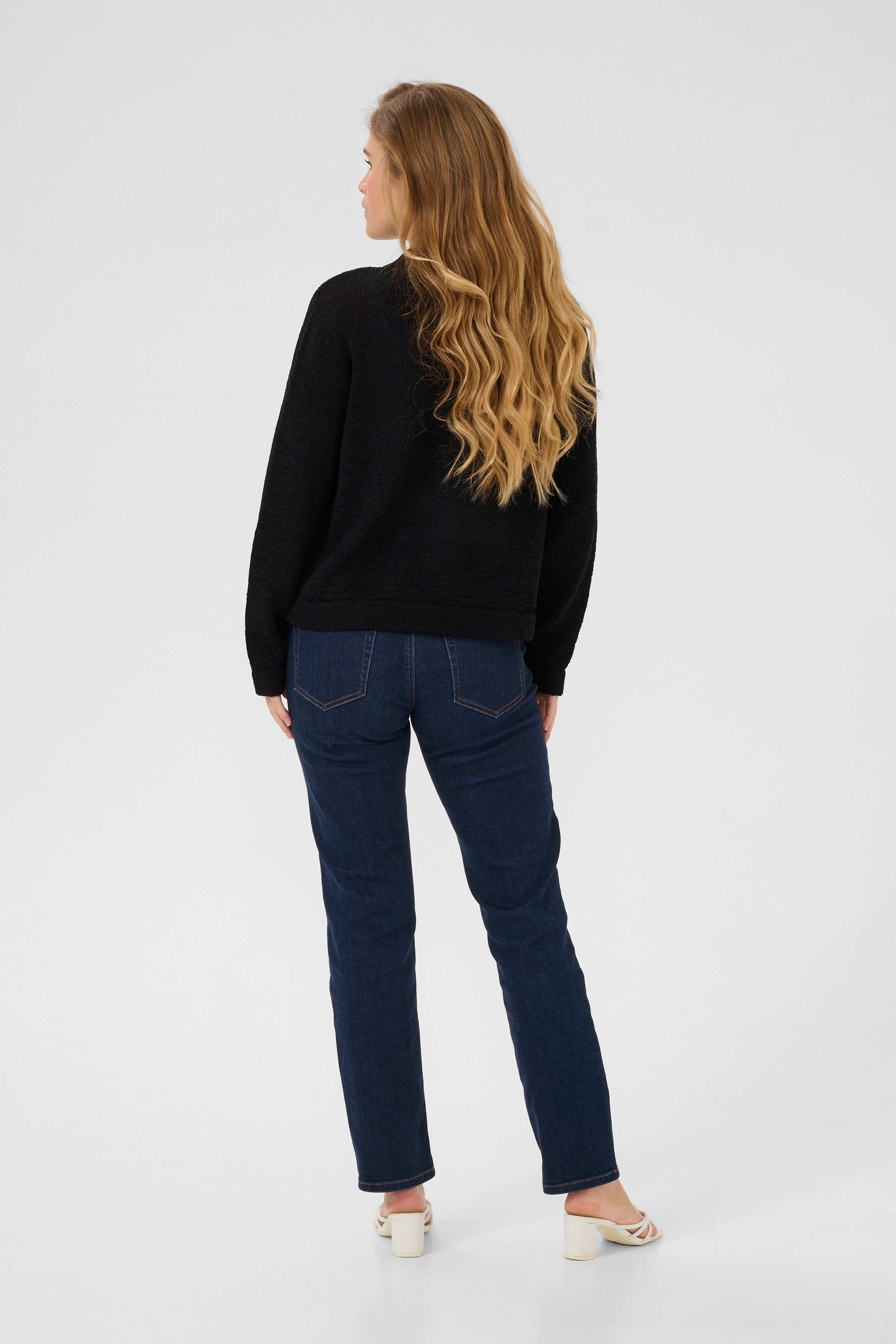 KAsevita Cardigan LOOKBOOK BACK 10509820-100121