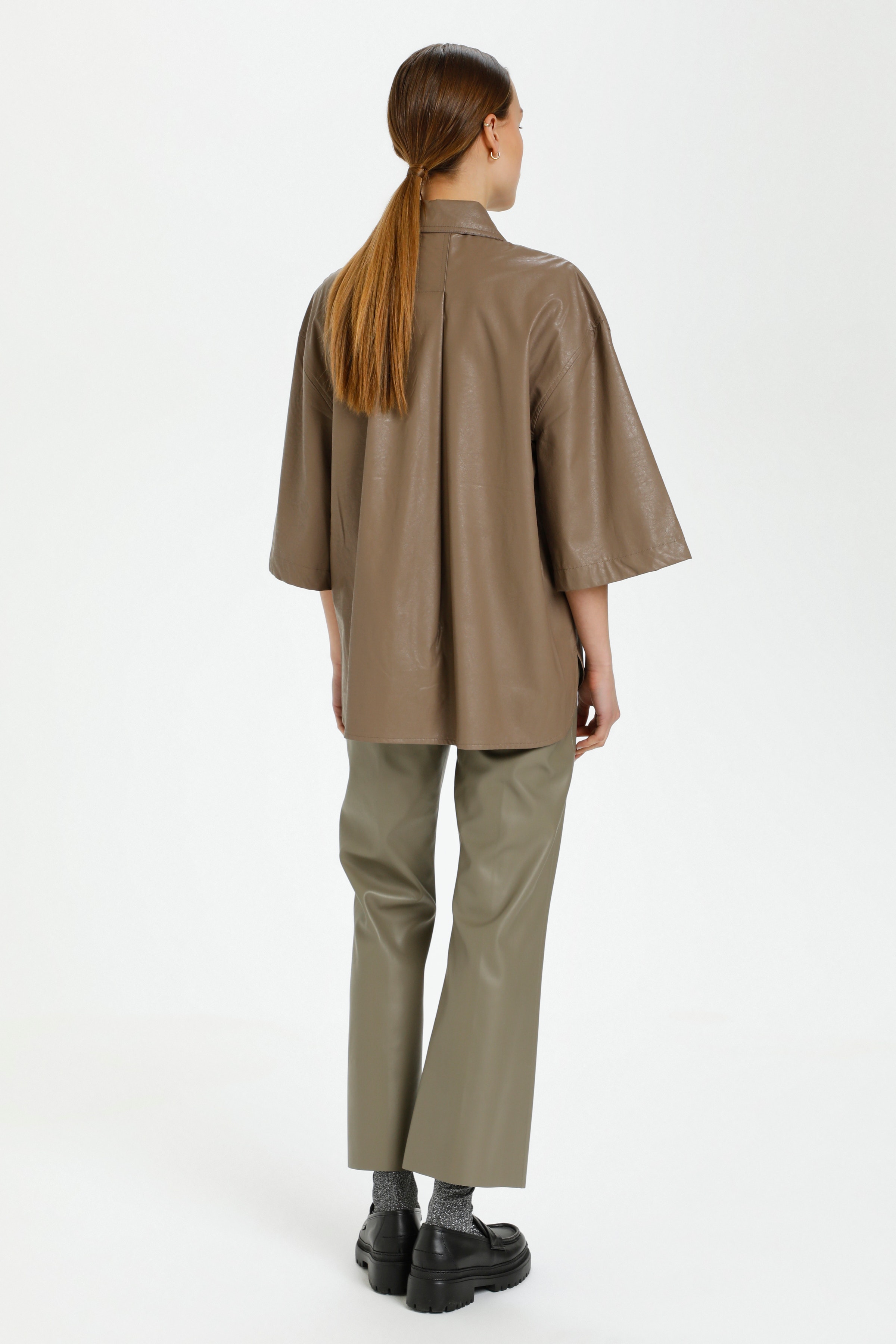 SLDeside Overshirt

 LOOKBOOK BACK 30405742-171410