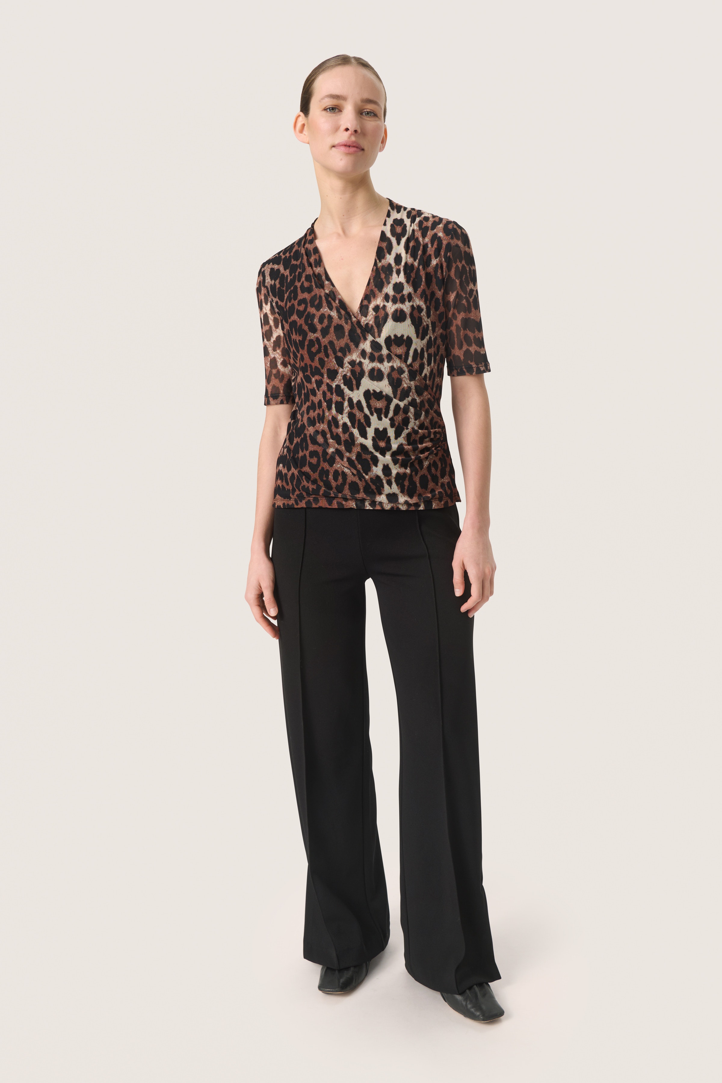 SLAldora leopard Bluse LOOKBOOK FRONT 30407601-303053