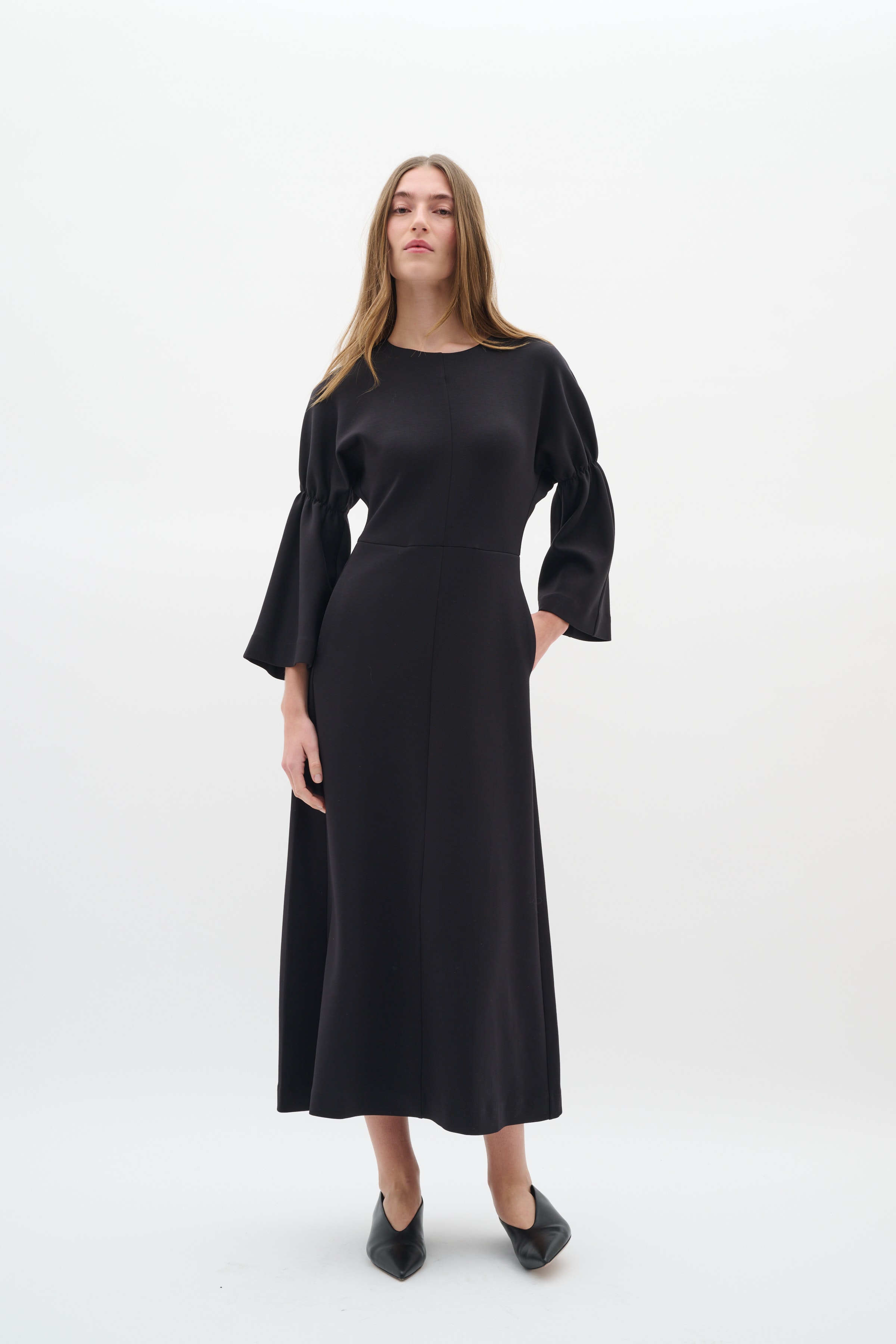 GidaIW Vincent Kleid LOOKBOOK FRONT 30110945-194008