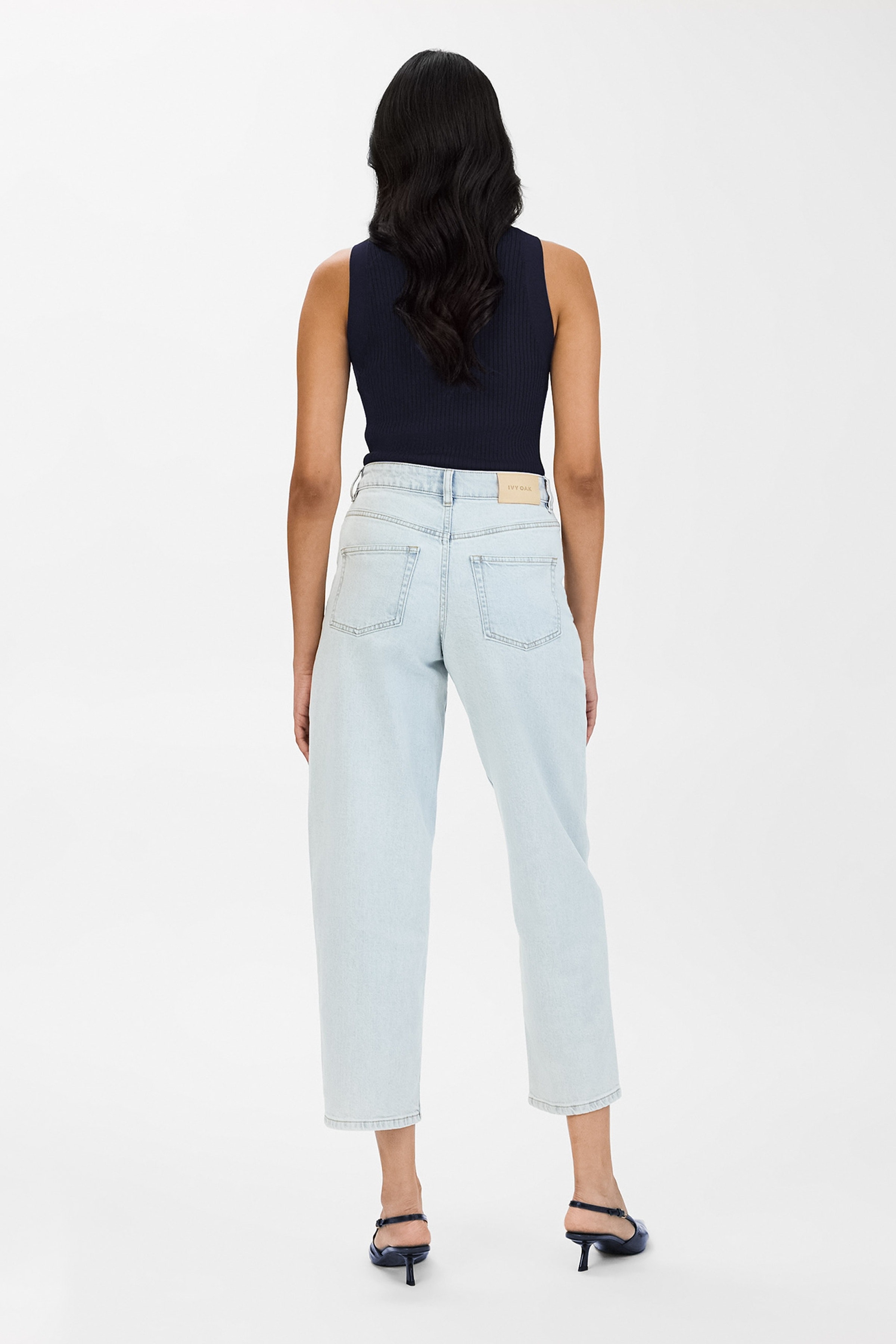 PETRA JEANS LOOKBOOK BACK 30600612-BL806