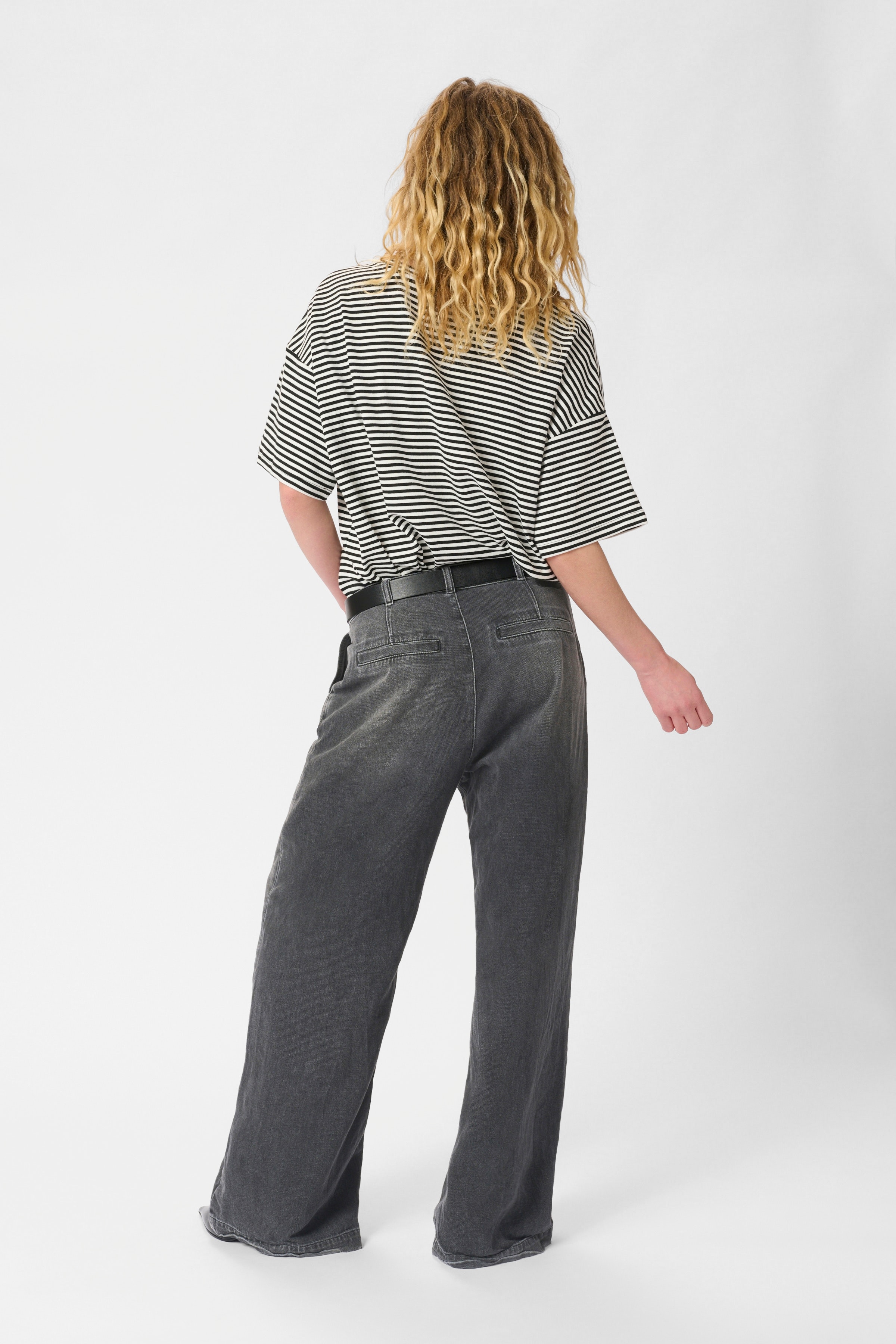 MaloMW Trousers LOOKBOOK BACK 10704346-100081