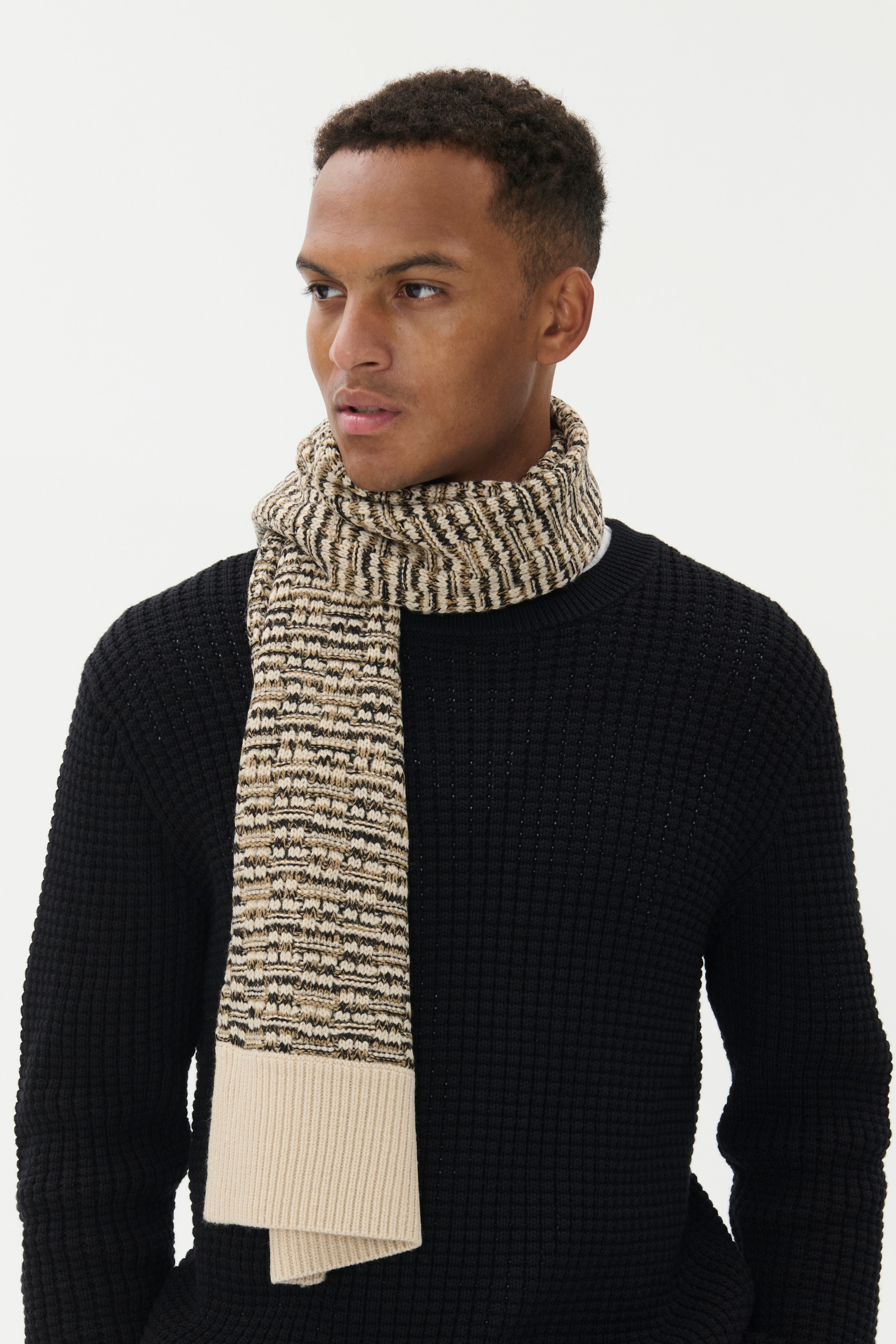 MAdramble Tuch LOOKBOOK DETAIL 30208608-171320