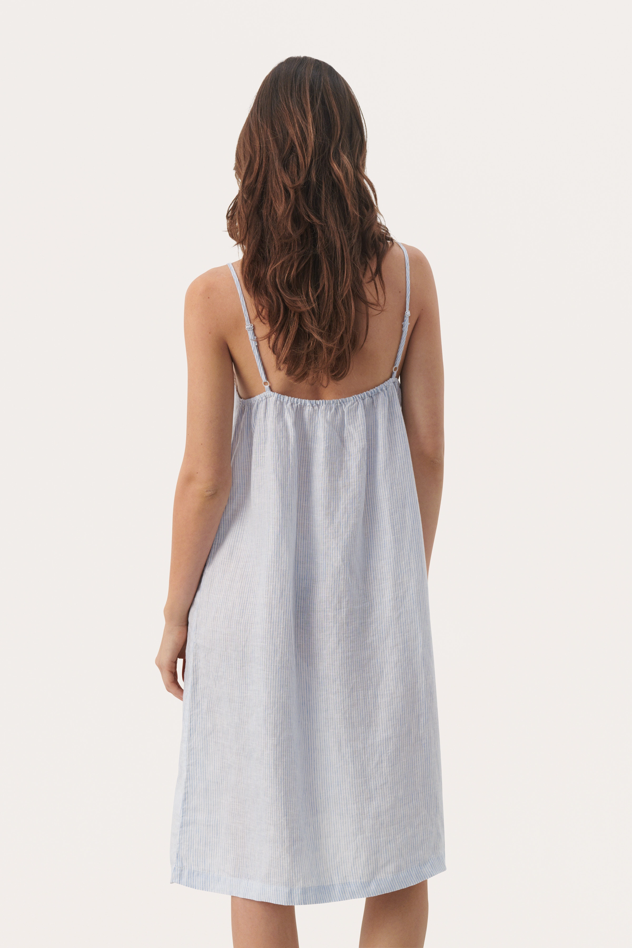 AlexianaPW Short linen dress LOOKBOOK FRONT 30308057-302907