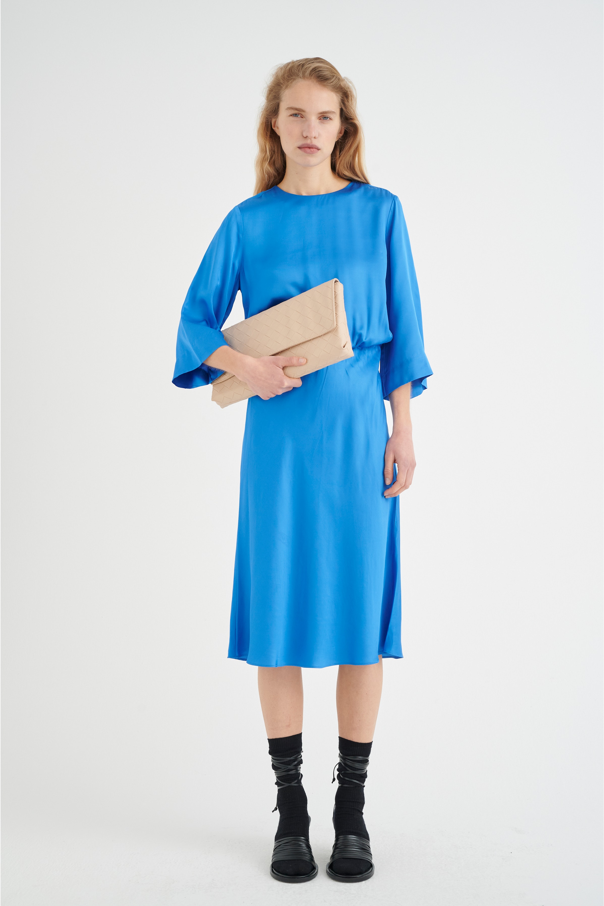 KantaIW Jurk LOOKBOOK FRONT 30107563-184043