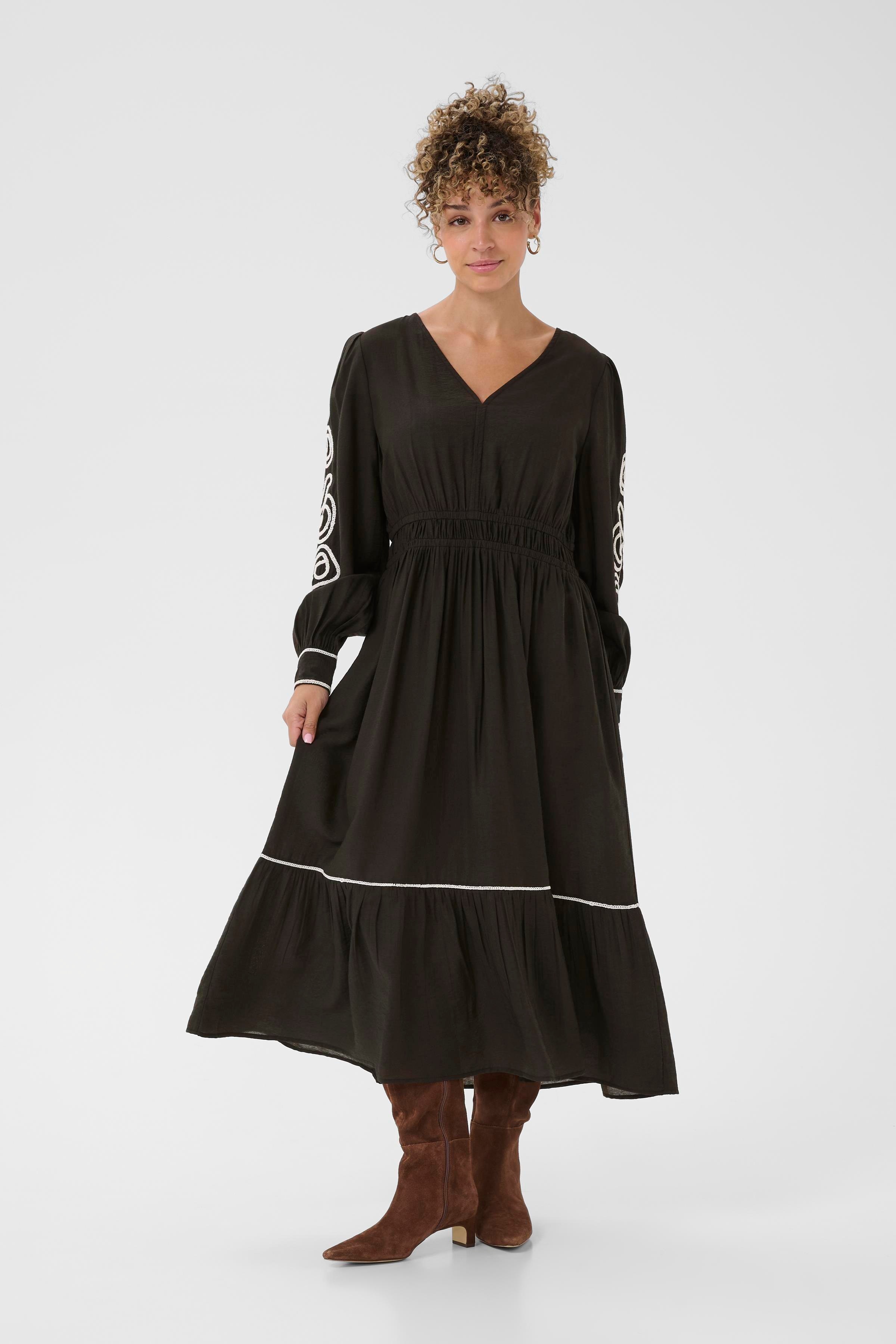 CRDanielle Dress LOOKBOOK FRONT 10614730-100120