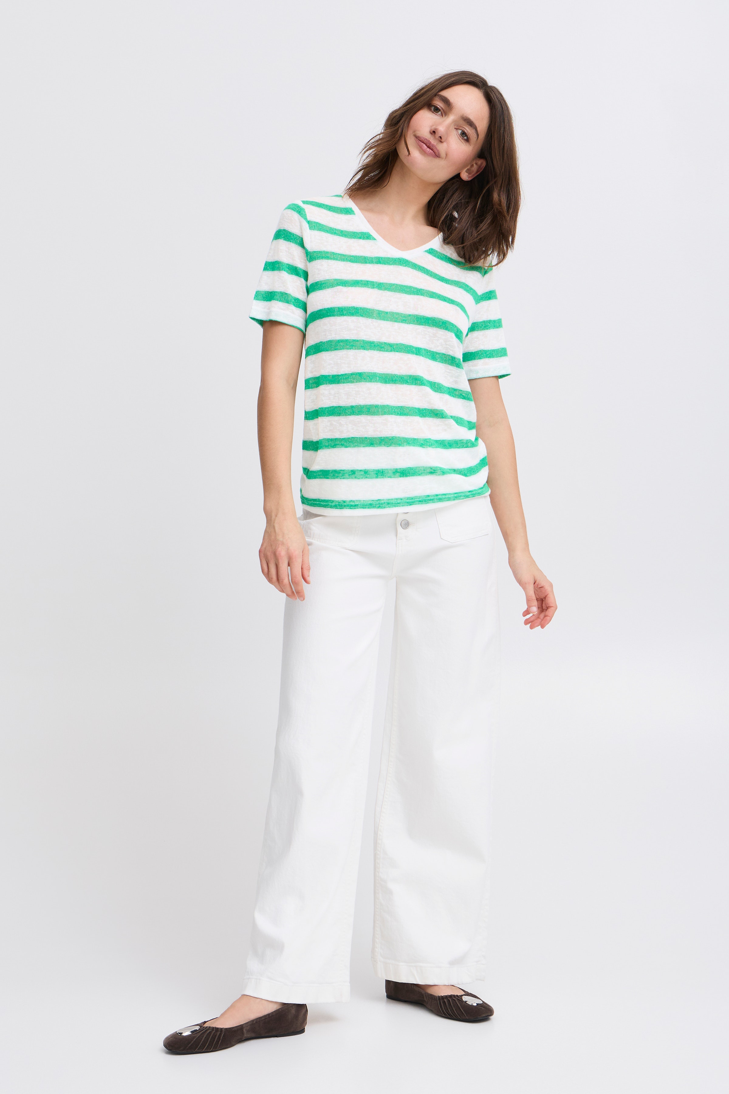 BYSAKIA T-shirt LOOKBOOK FRONT 20816654-201221