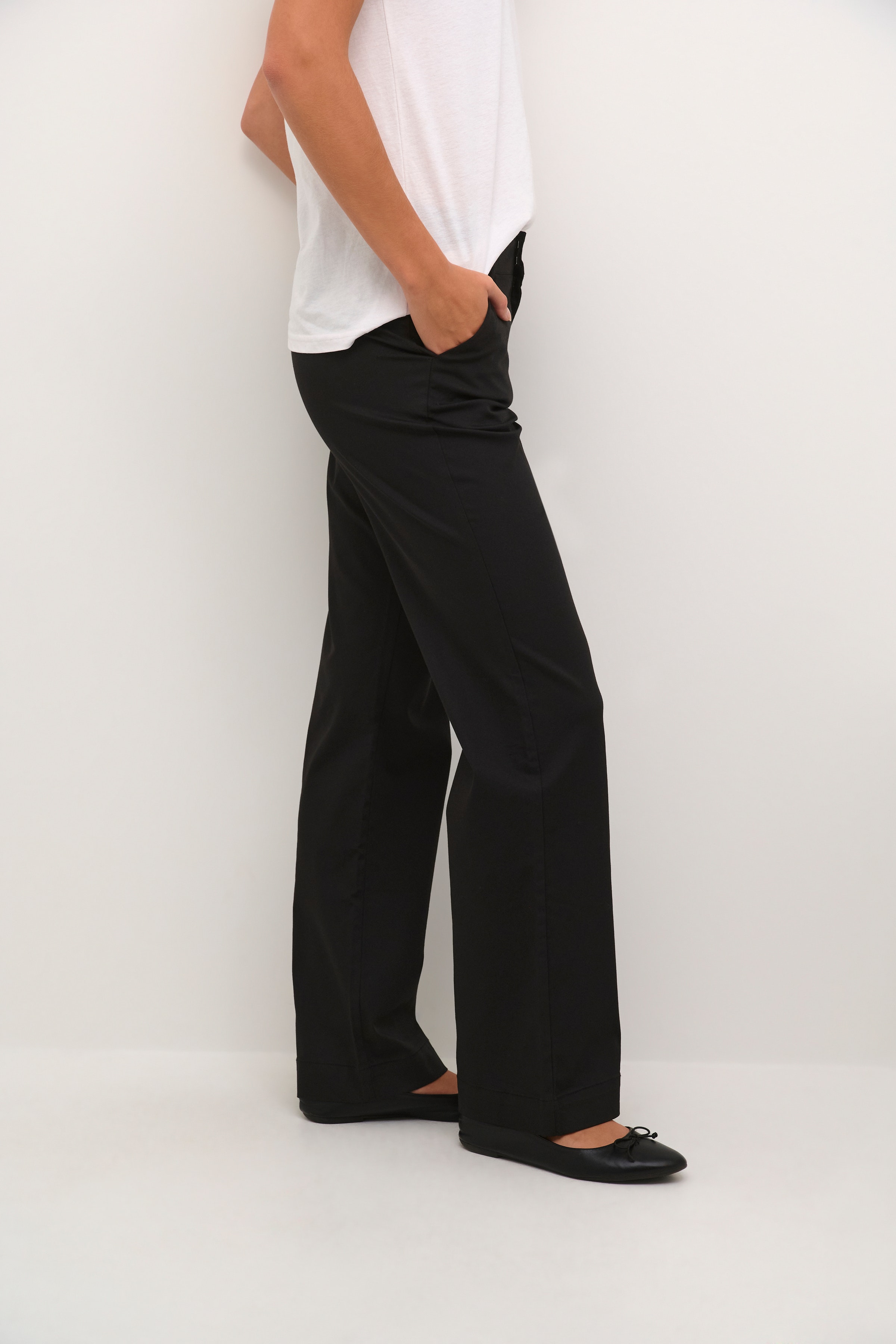 KAlea Broek LOOKBOOK FRONT 10508112-100121