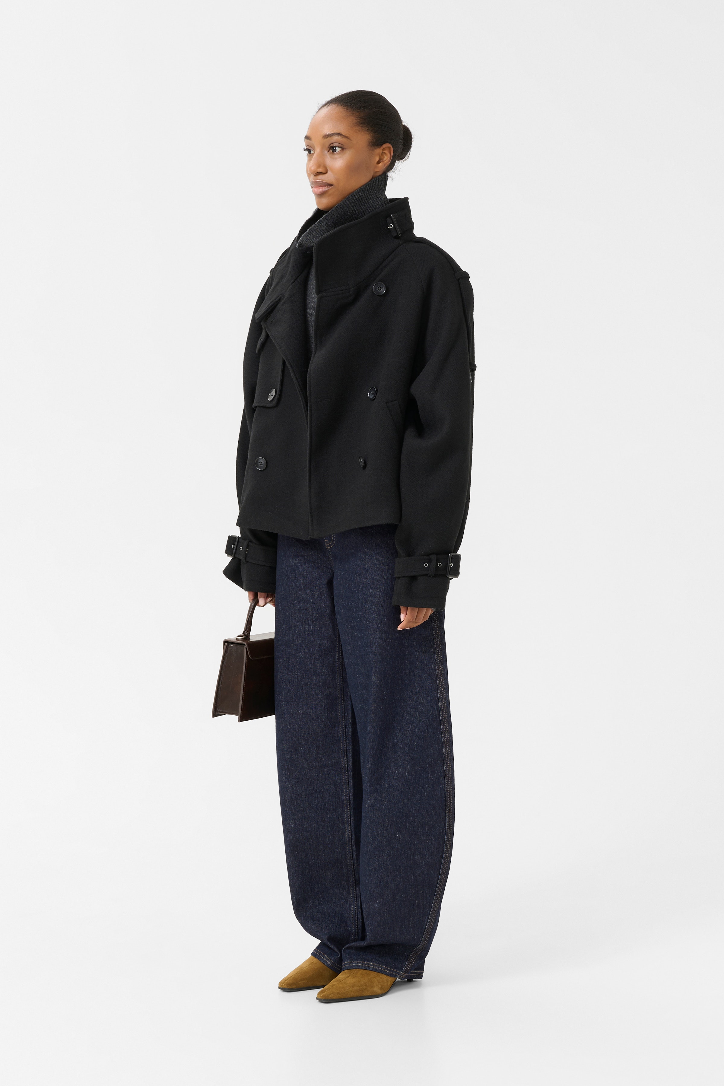 GZavic Outerwear LOOKBOOK FRONT 10910324-100017