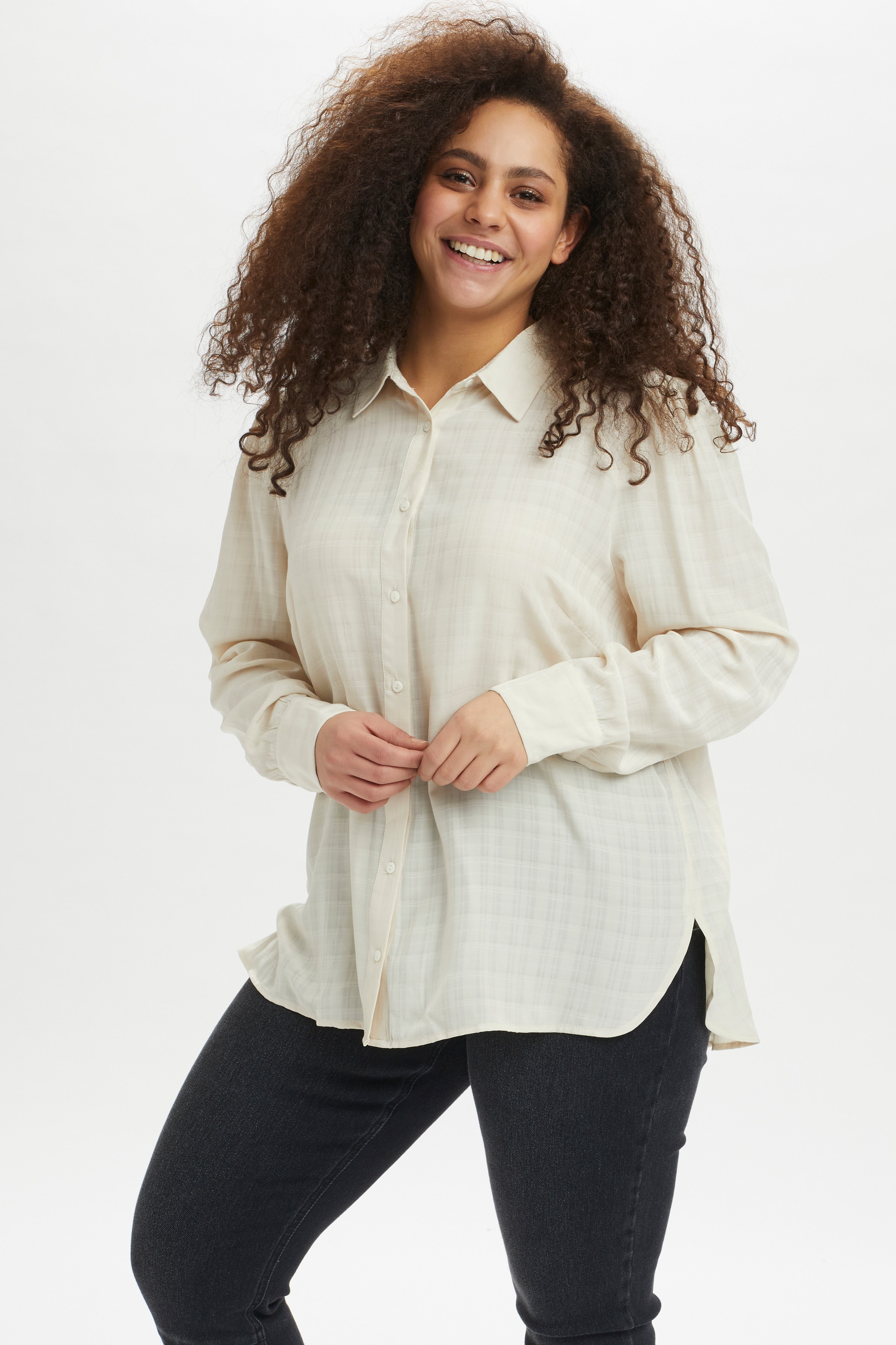 KCdiana Long sleeved shirt LOOKBOOK FRONT 10580555-131106