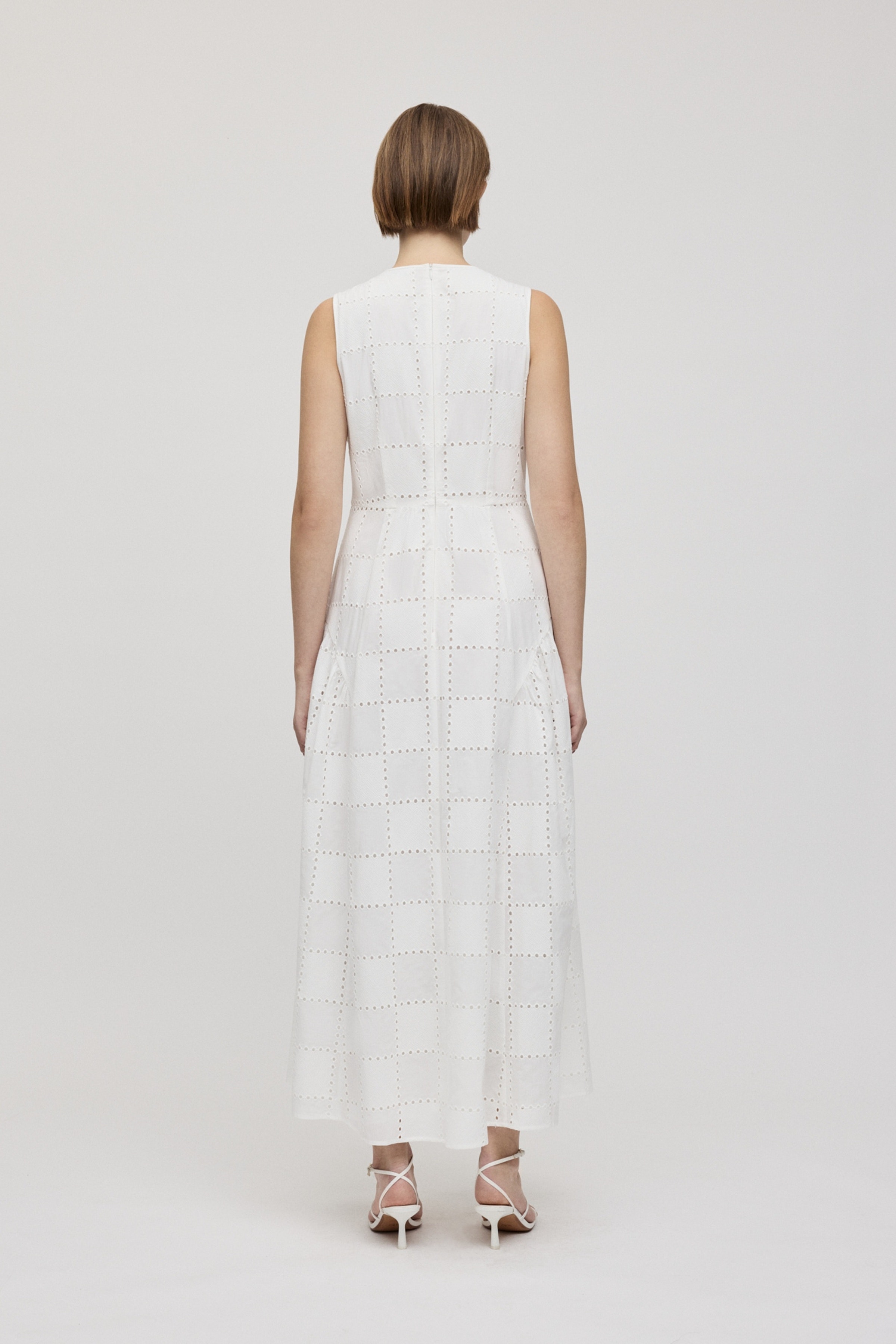 MARCA Dress LOOKBOOK BACK 30600659-WH010