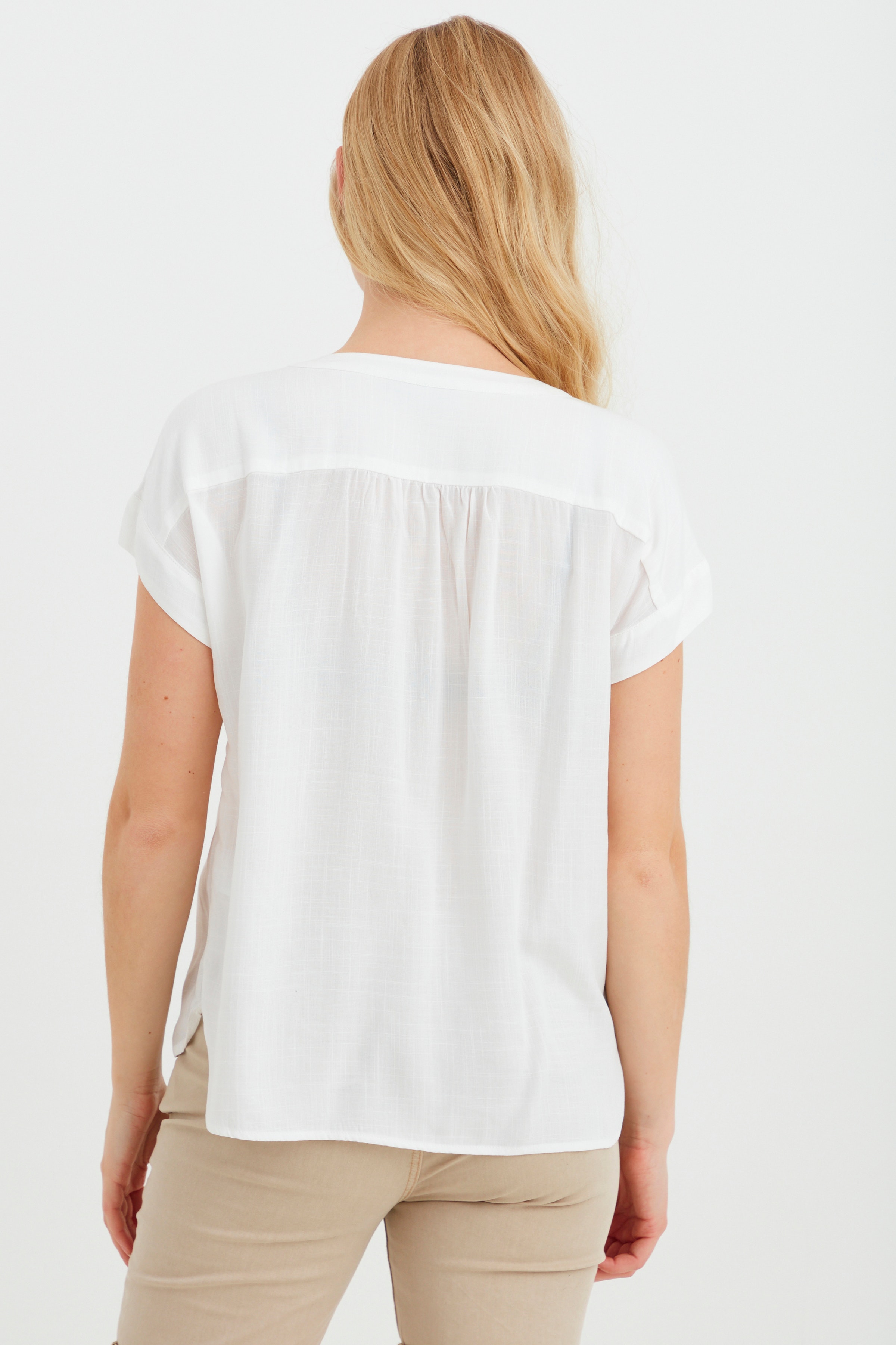 Kortærmet bluse LOOKBOOK FRONT 20609308-110602