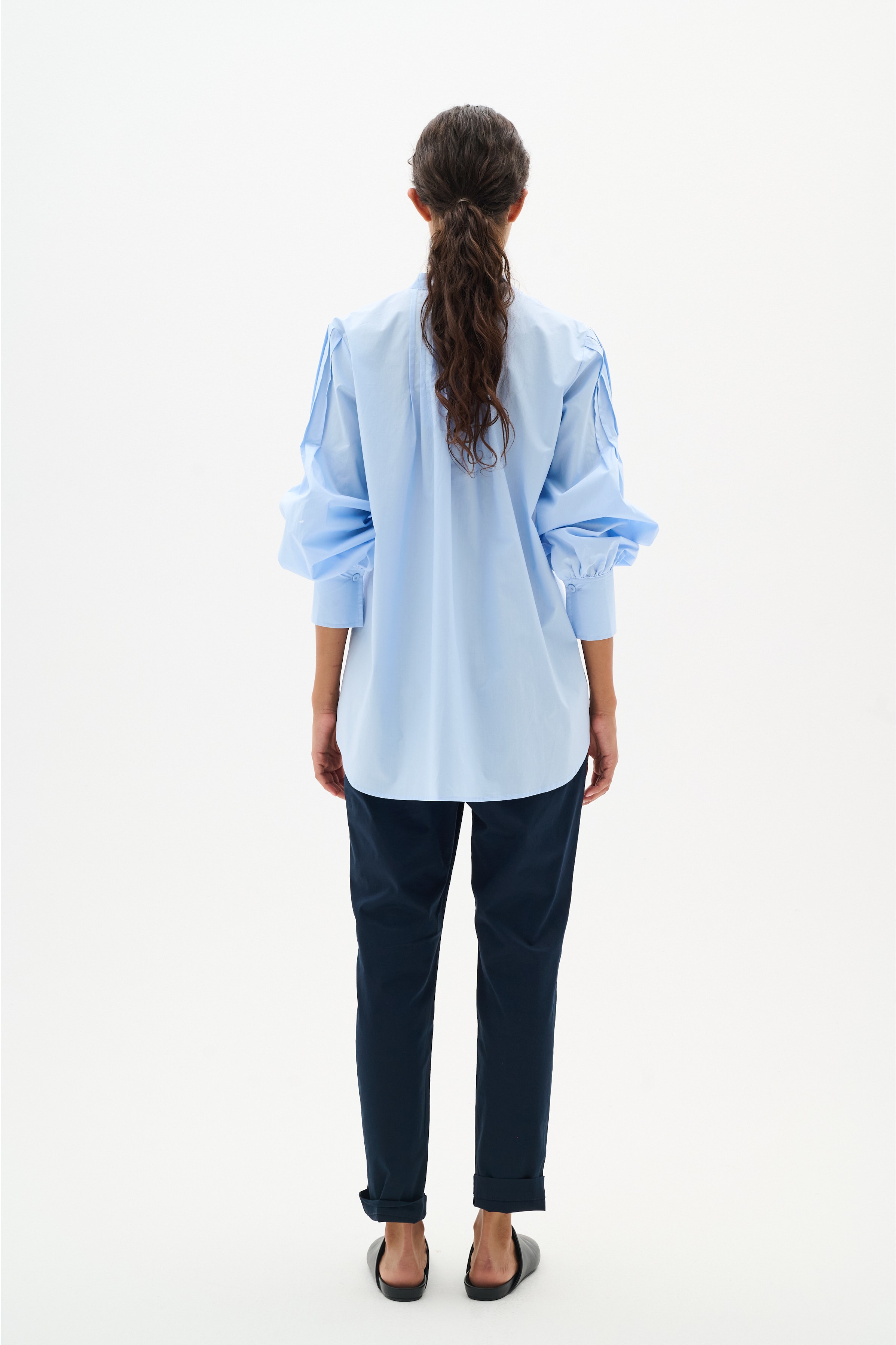 ConorIW Shirt LOOKBOOK BACK 30110229-154031