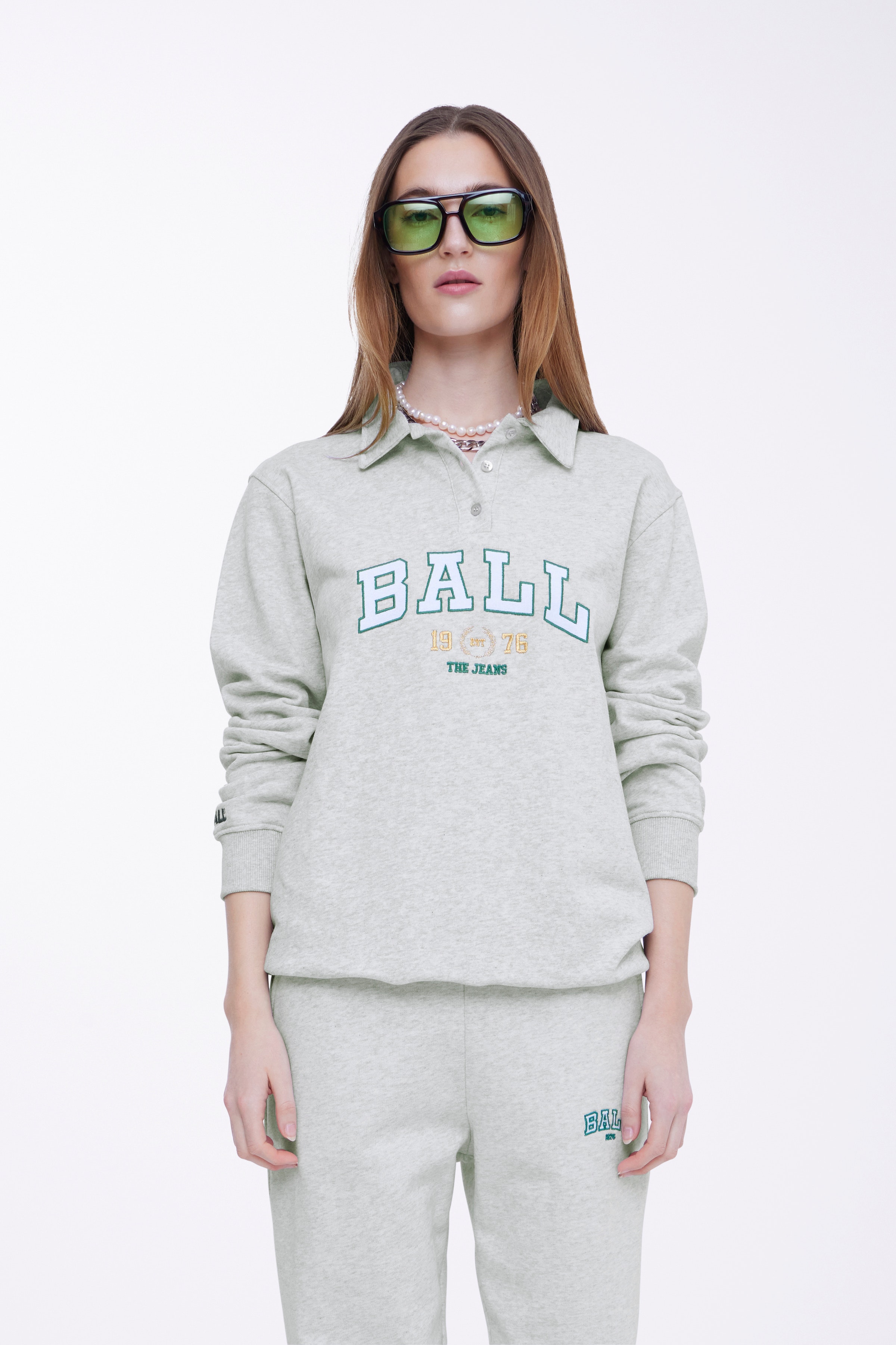 C. GRACIA SWEATSHIRT LOOKBOOK FRONT 50400014-1106011