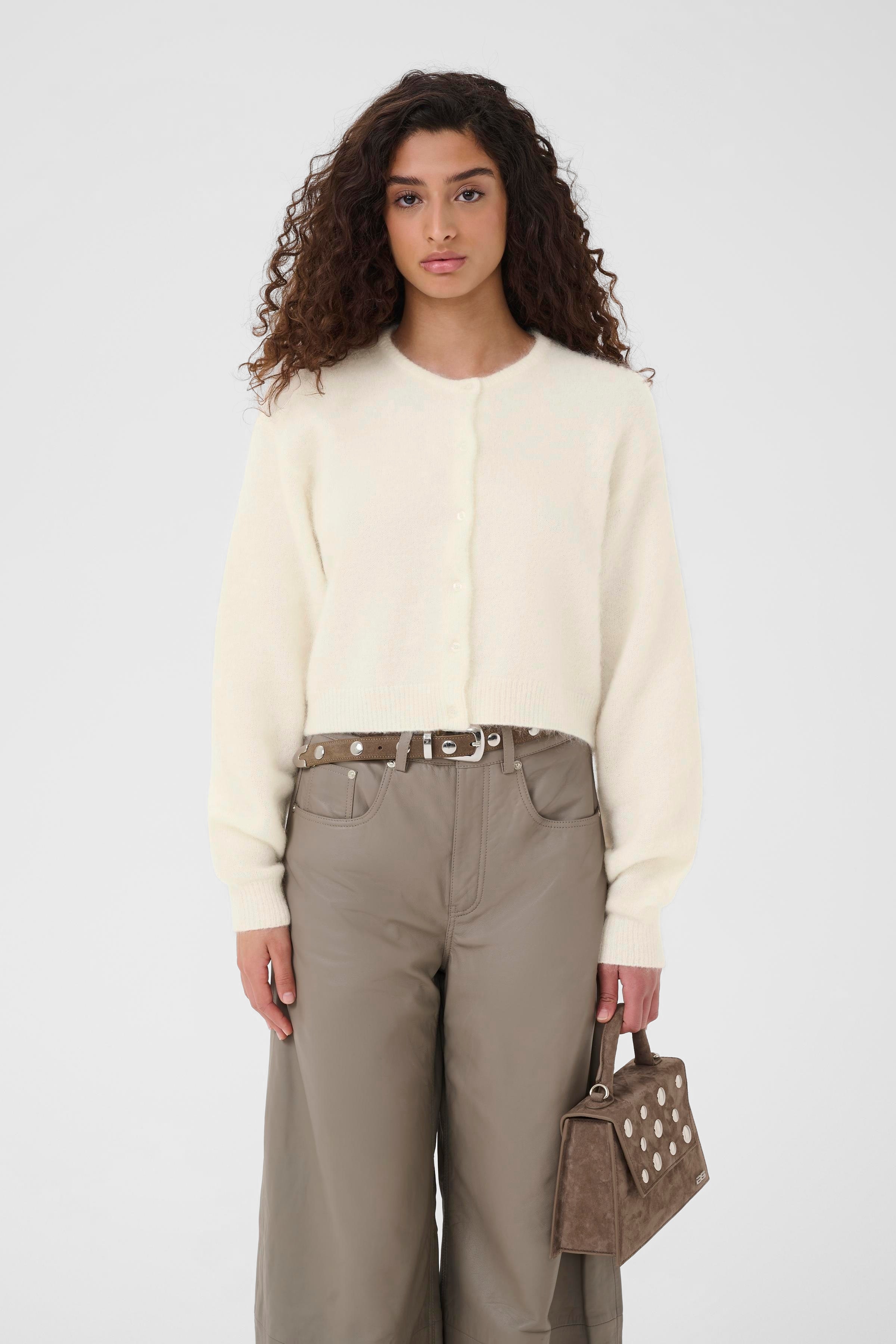 GZdebbie Cardigan LOOKBOOK FRONT 10910935-102336