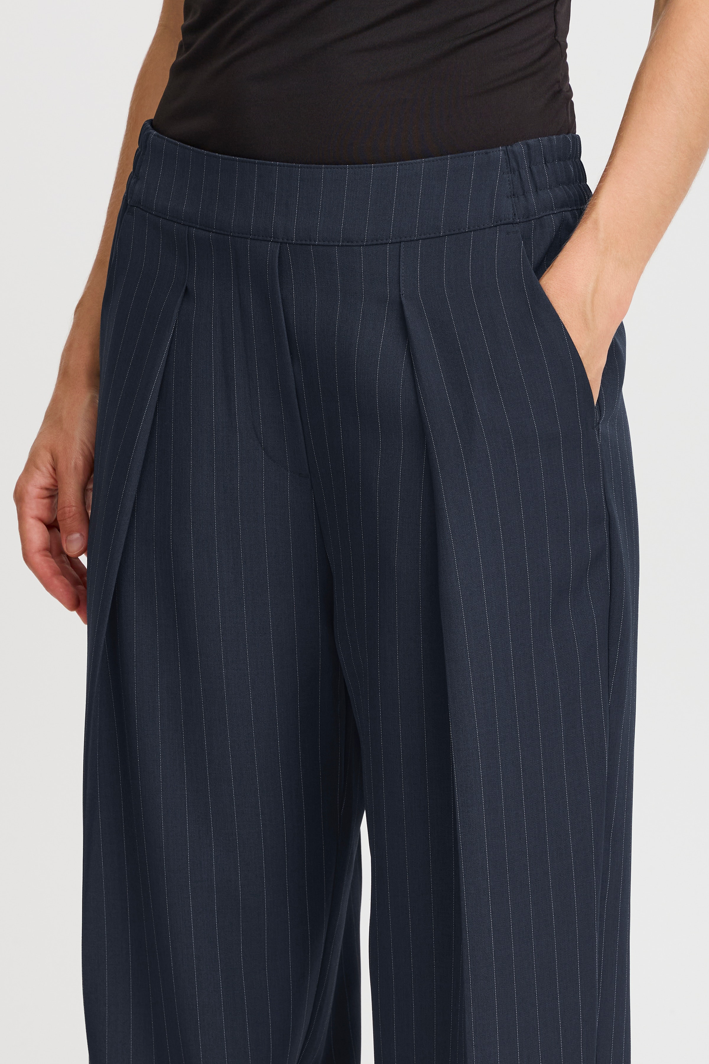 BYMMIDDE Bukser LOOKBOOK DETAIL 20815544-203921