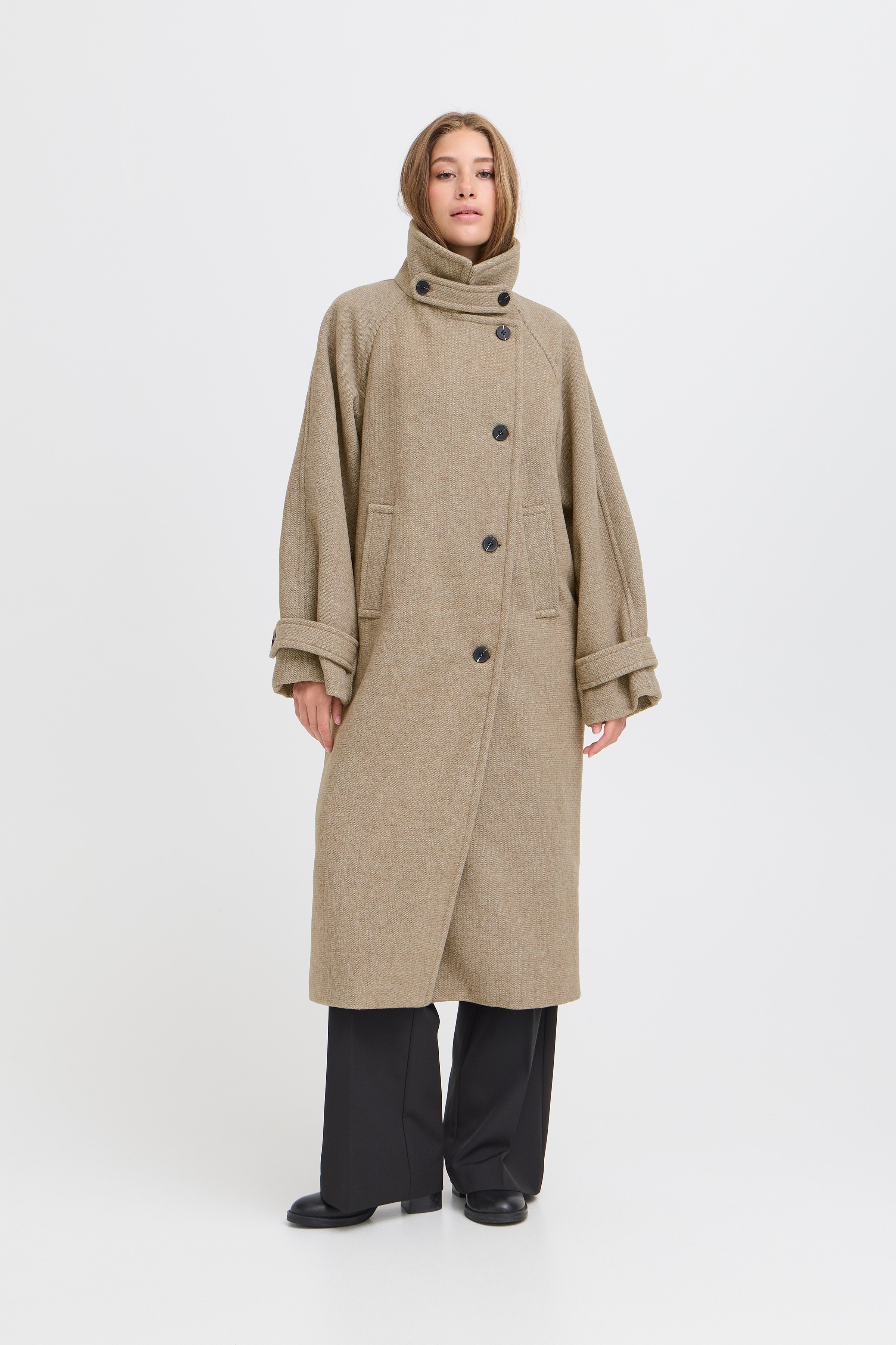 IHGAZIVA Ytterplagg LOOKBOOK FRONT 20121199-1713111