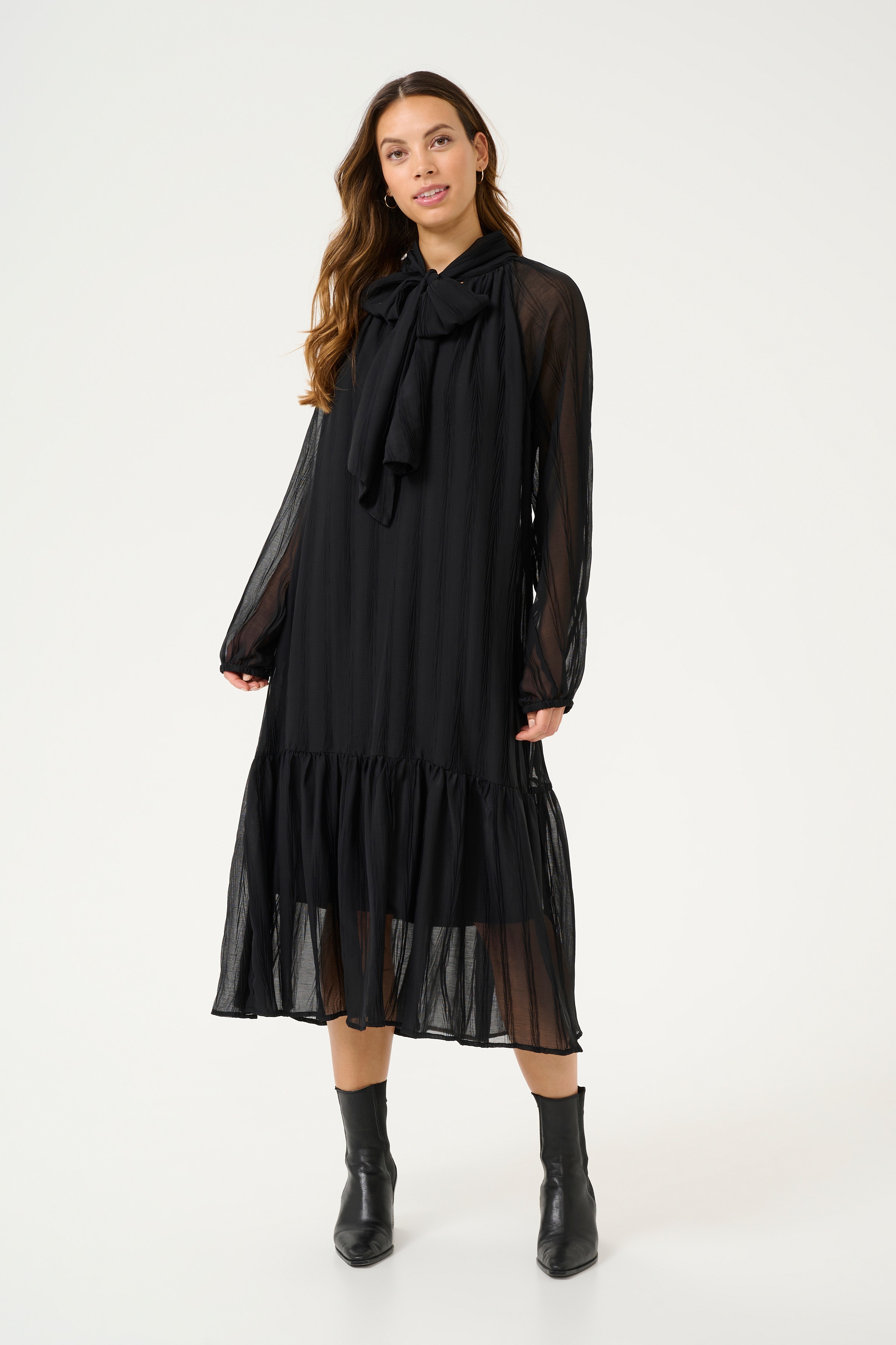 CRSadia Kleid LOOKBOOK FRONT 10613260-100120