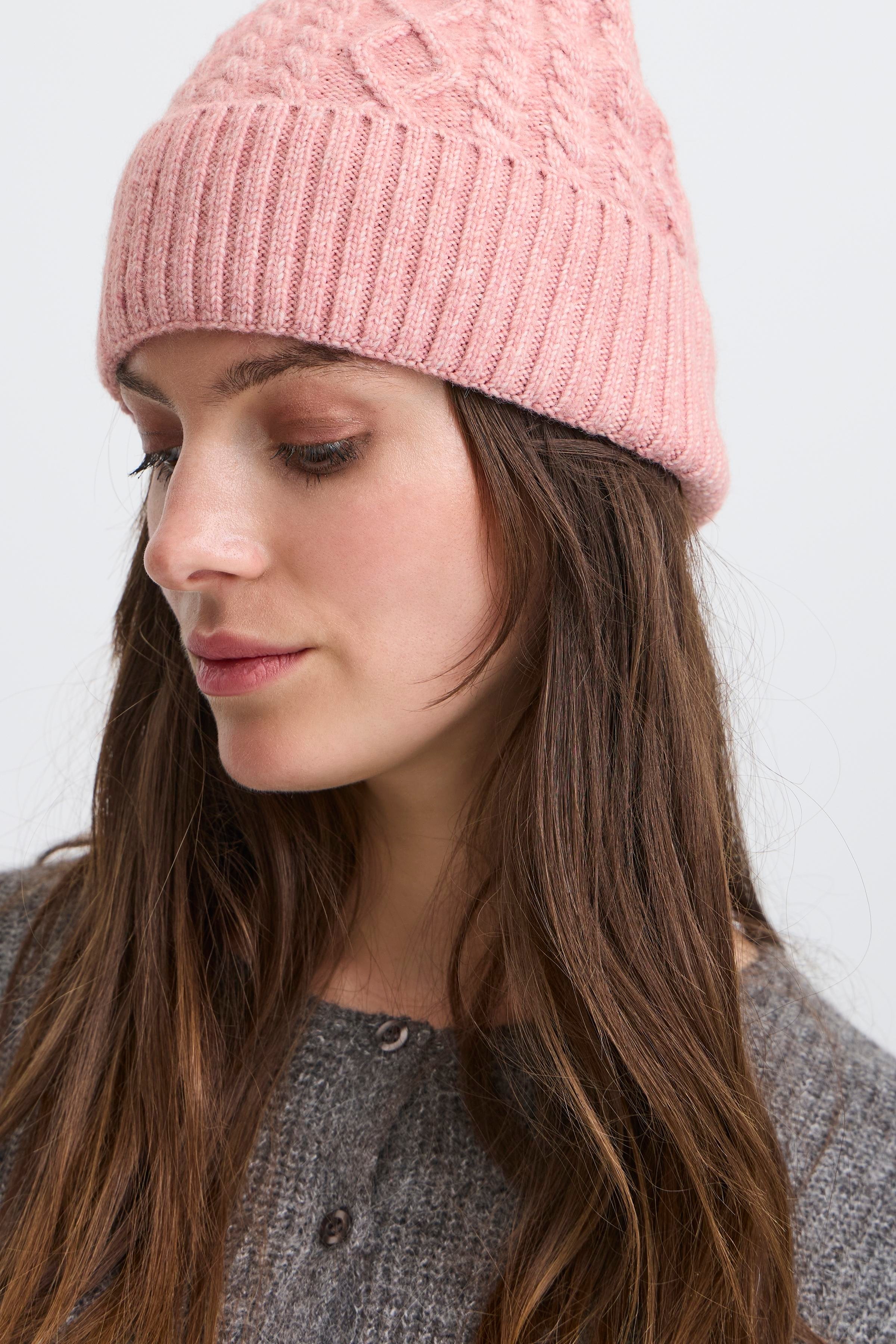 IALUCY Hatt LOOKBOOK FRONT 20124379-1519061