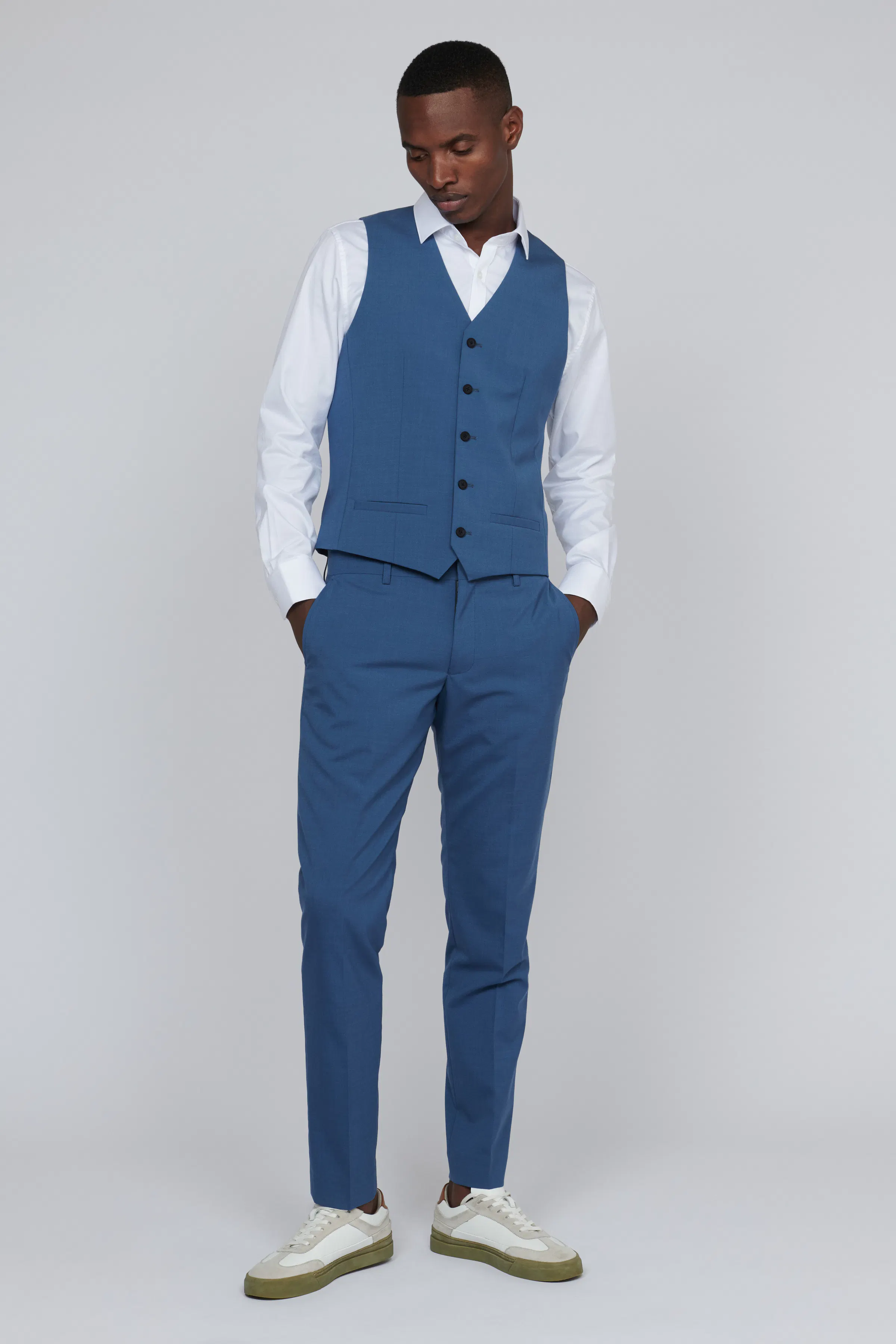 MAbreck Waistcoat PACK FRONT 30207173-184020