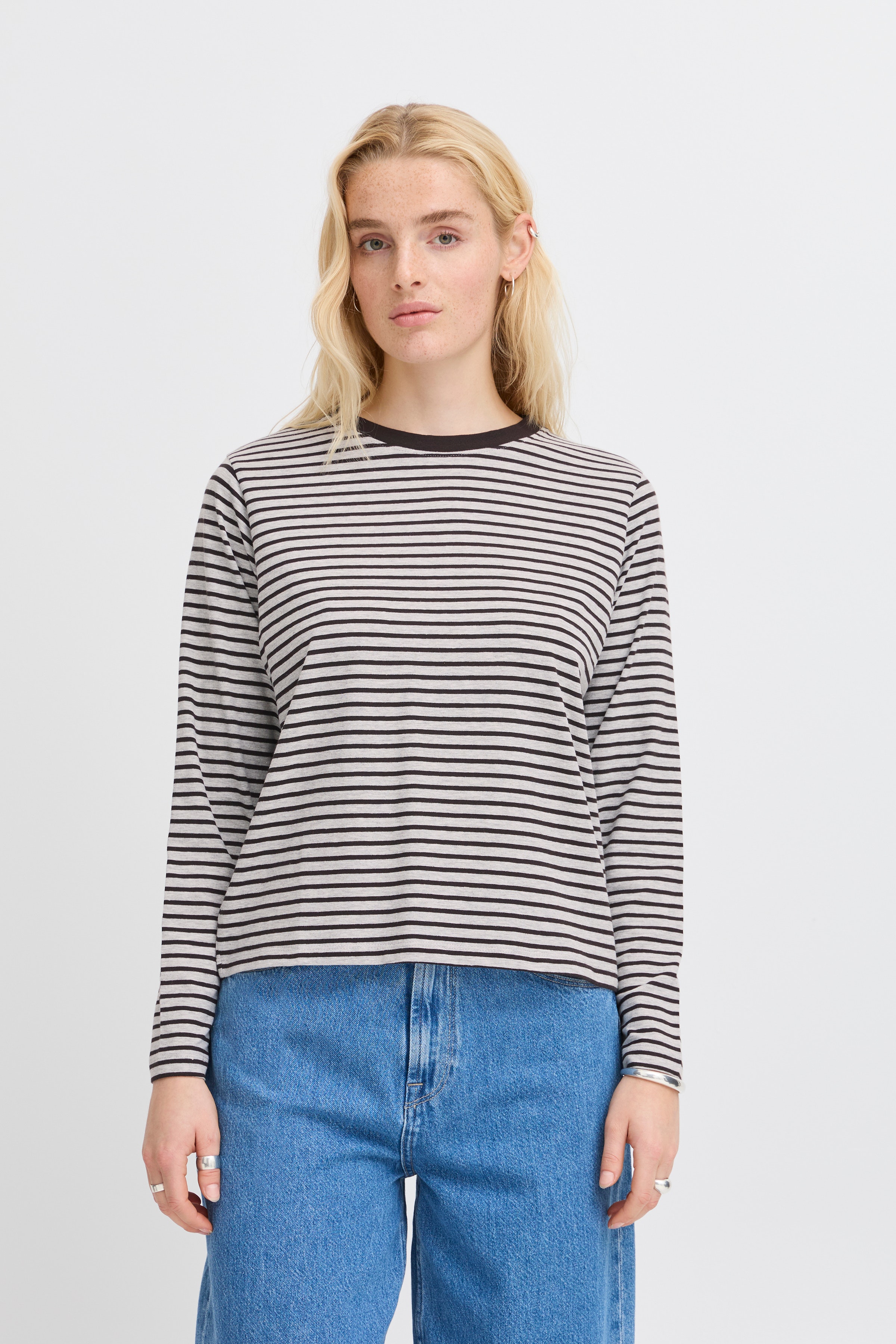 IHMIRA Långärmed T-shirt LOOKBOOK FRONT 20122519-204128