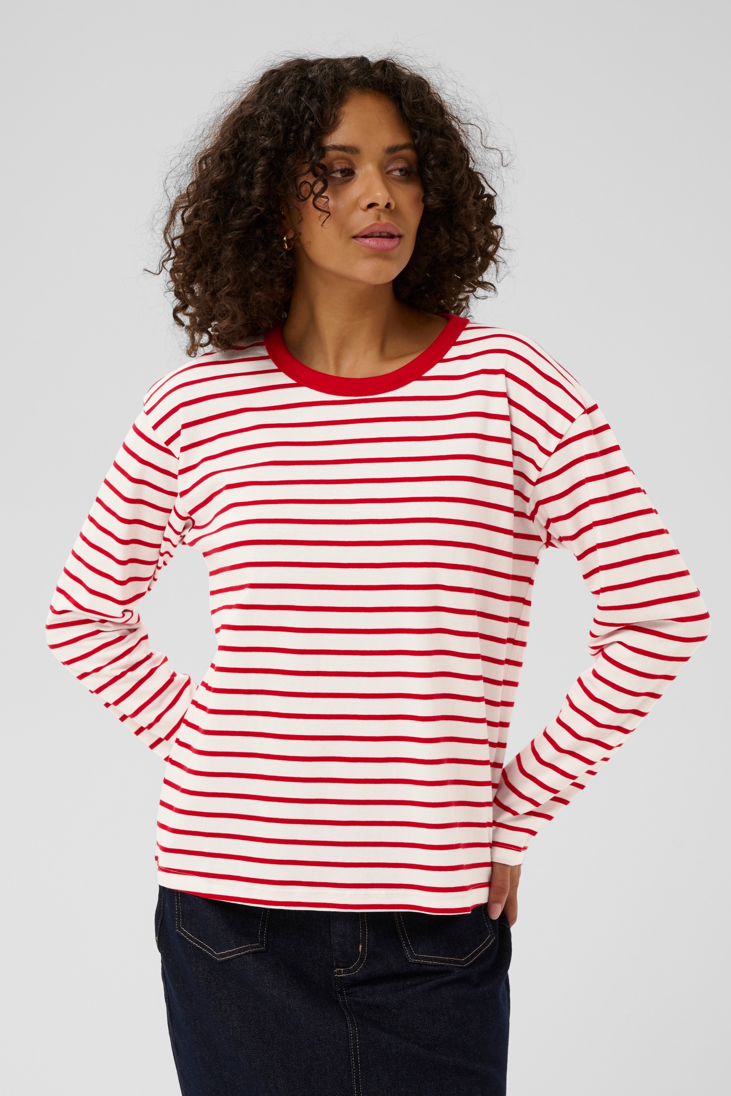 KAcara T-shirt LOOKBOOK FRONT 10511914-109615