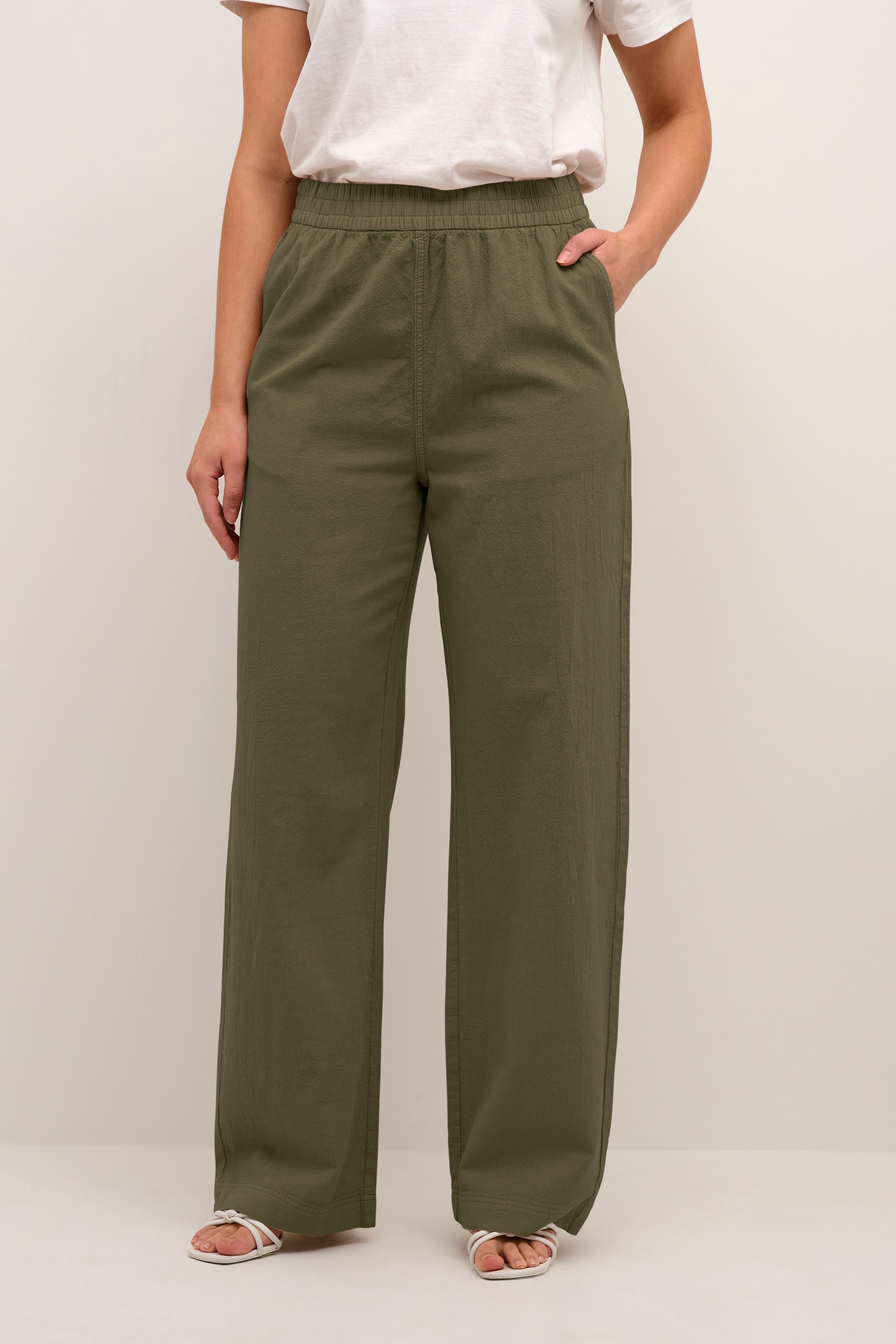 KAnaya Trousers LOOKBOOK FRONT 10507661-190511