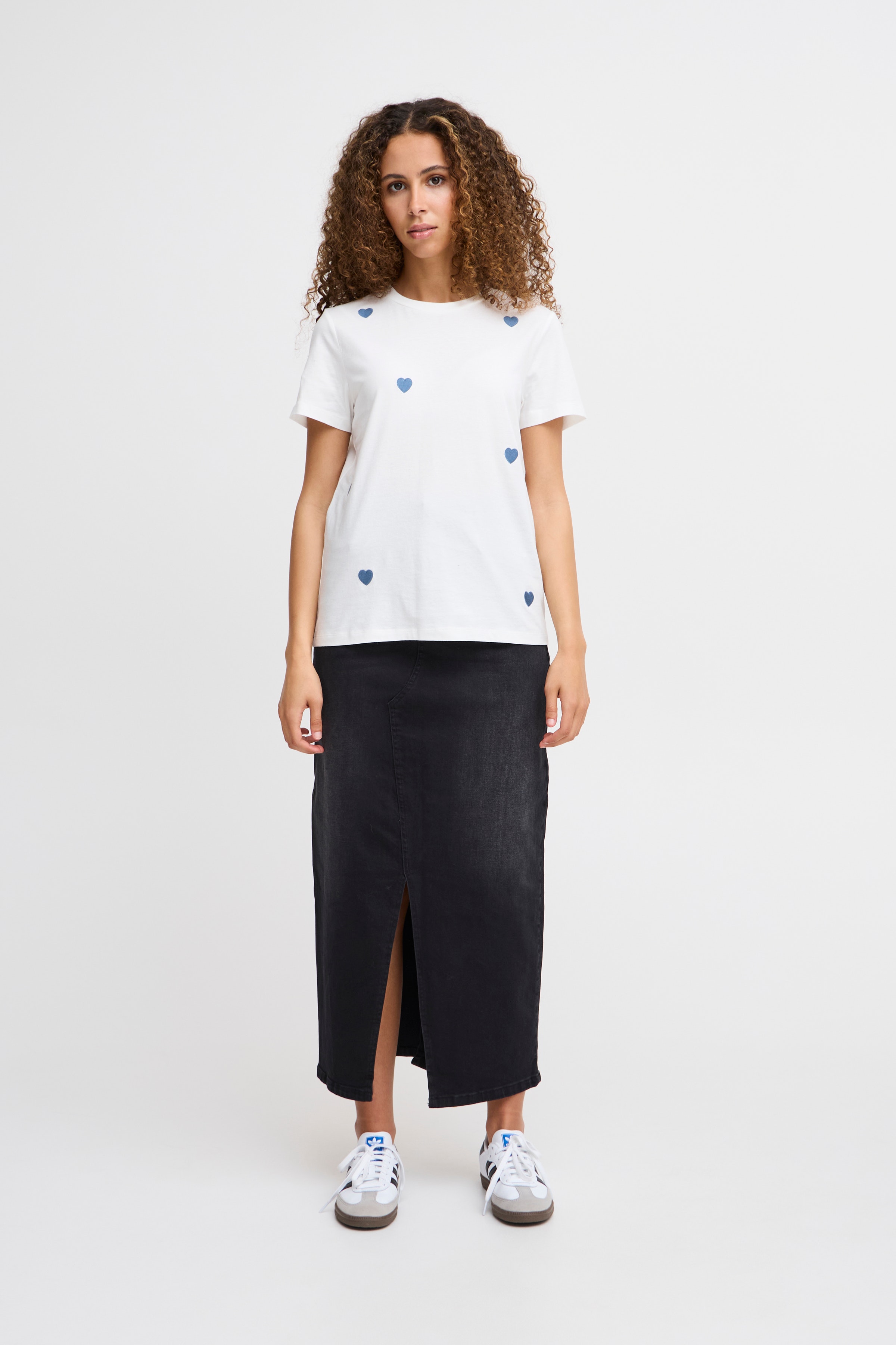 IHCAMINO T-shirt LOOKBOOK FRONT 20120411-204426