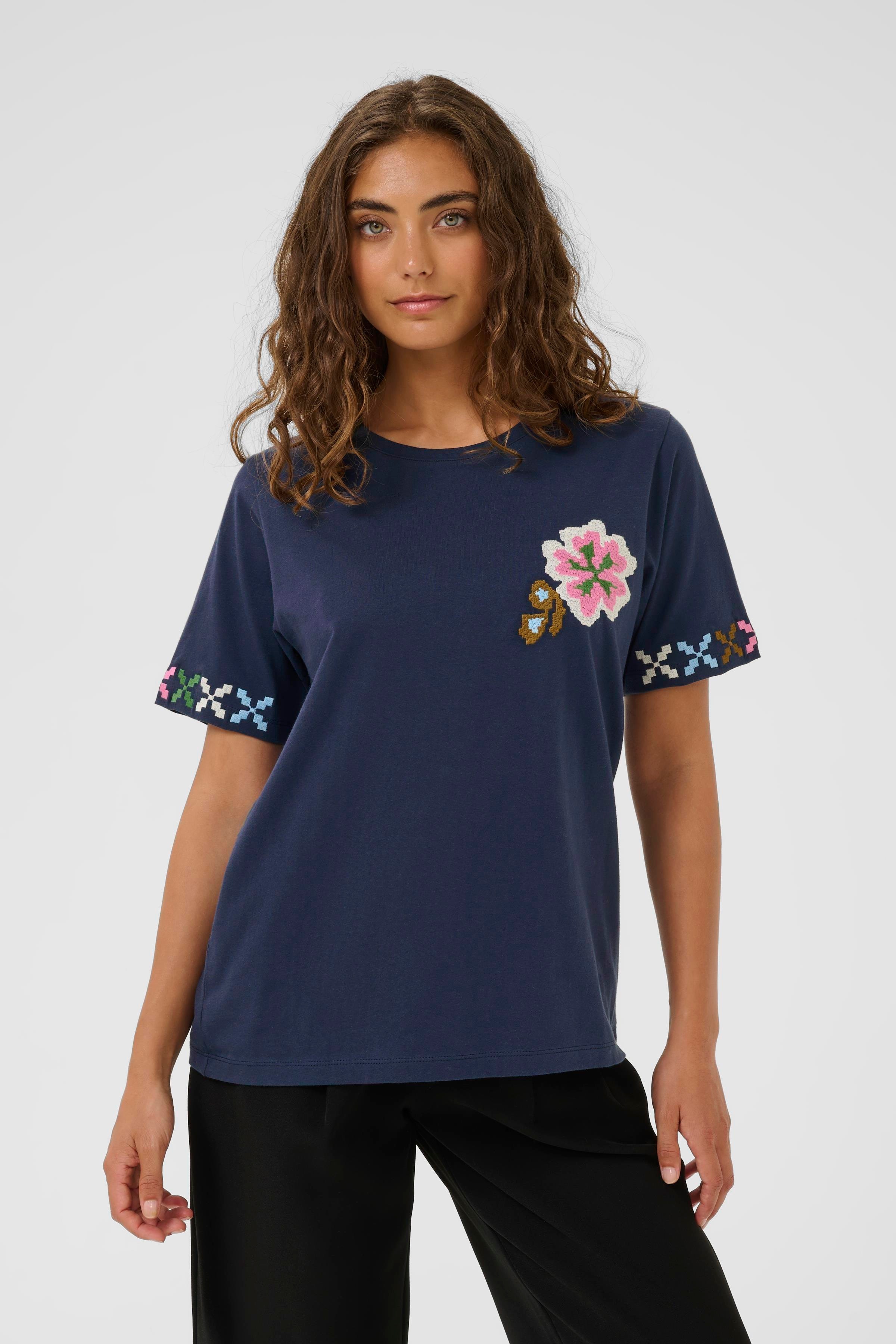 CUbama T-Shirt mit Stickerei LOOKBOOK FRONT 50112733-194024