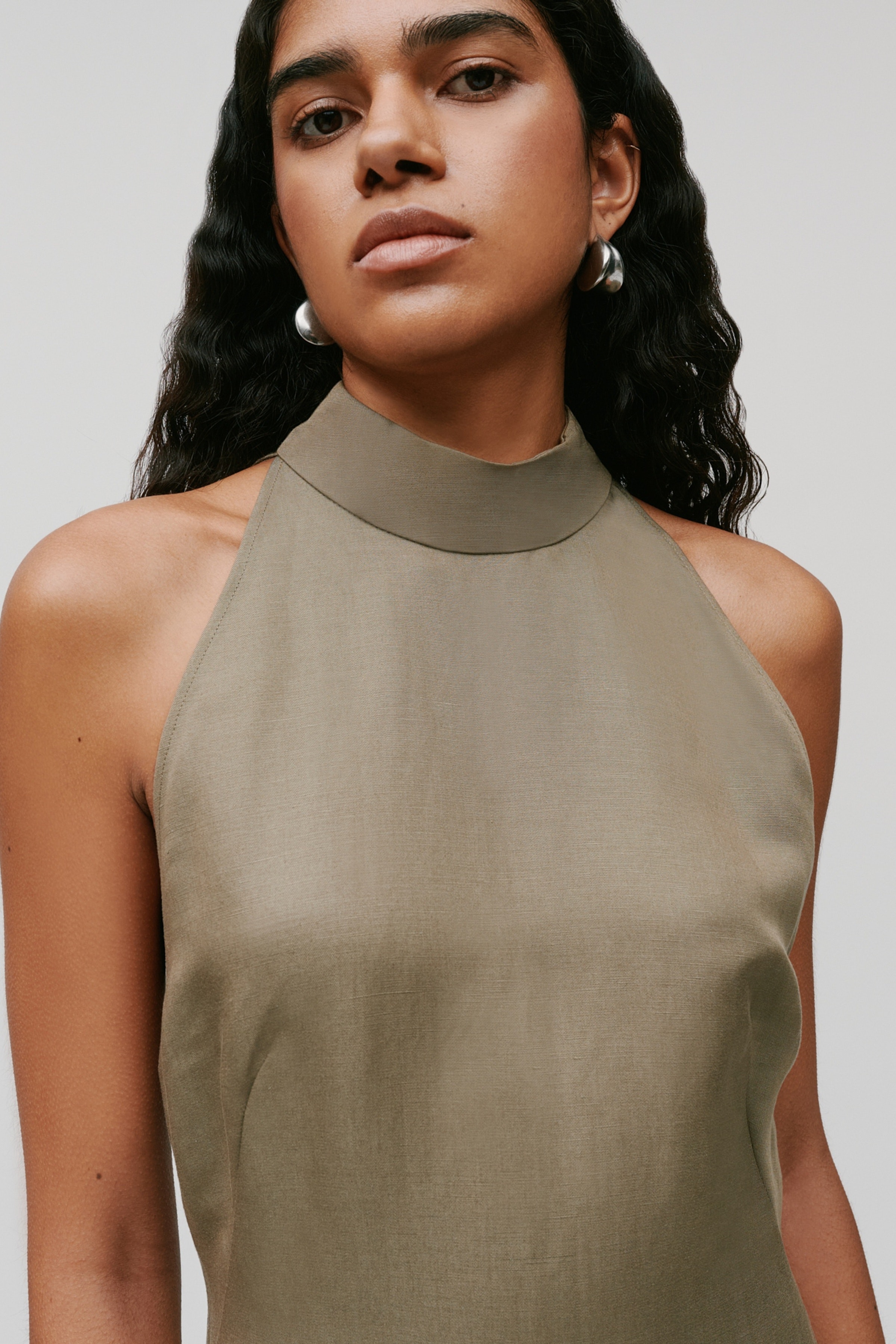 NELA Kjole LOOKBOOK FRONT 30600538-GR549