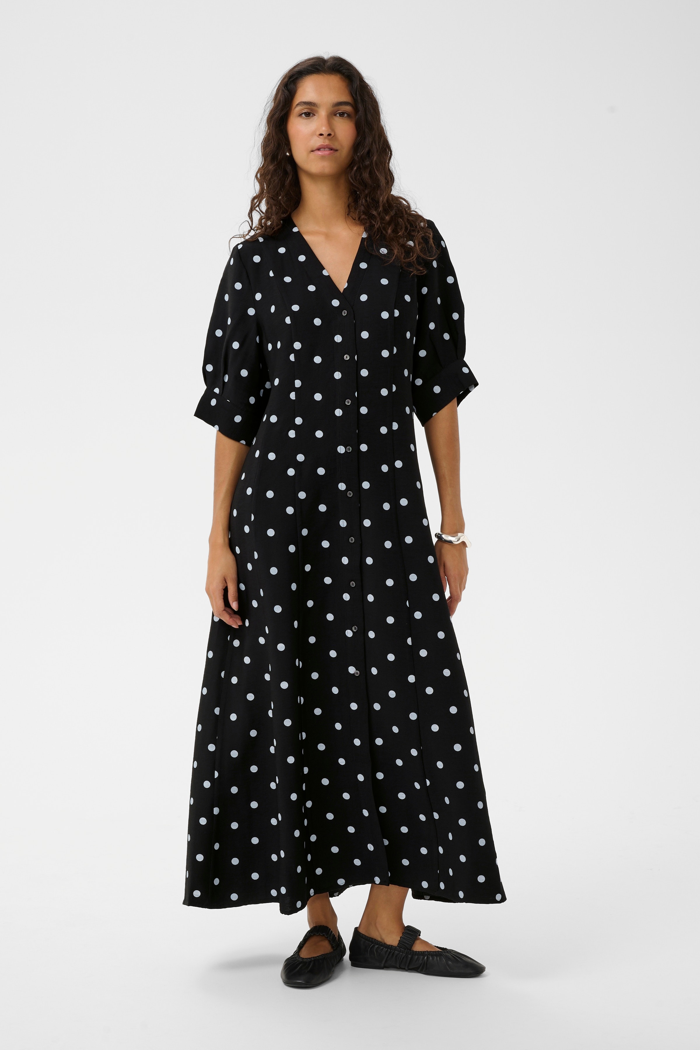 SLIdola Dress LOOKBOOK FRONT 30409420-304858