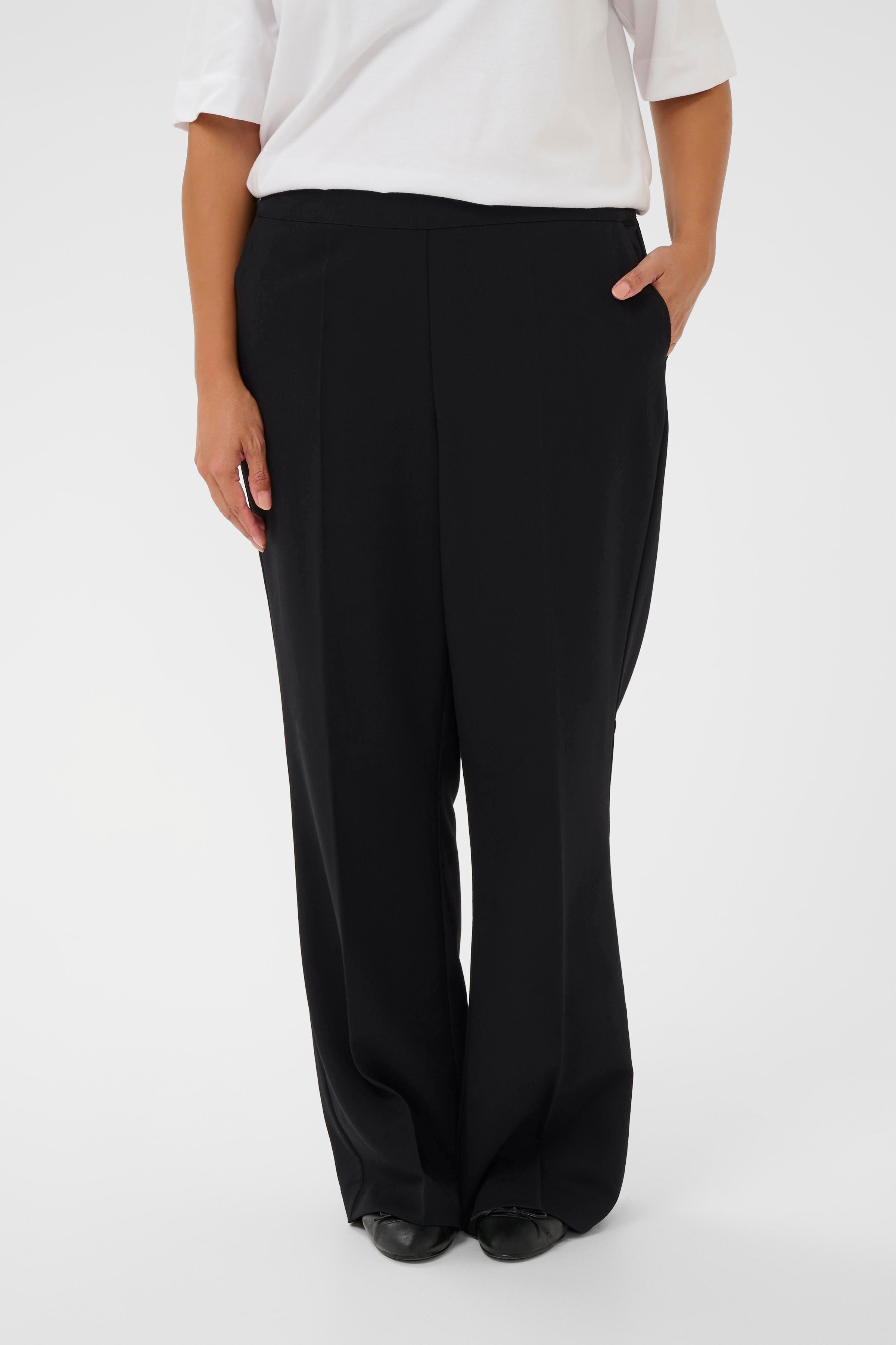 KCsakira Byxor LOOKBOOK FRONT 10582588-100121